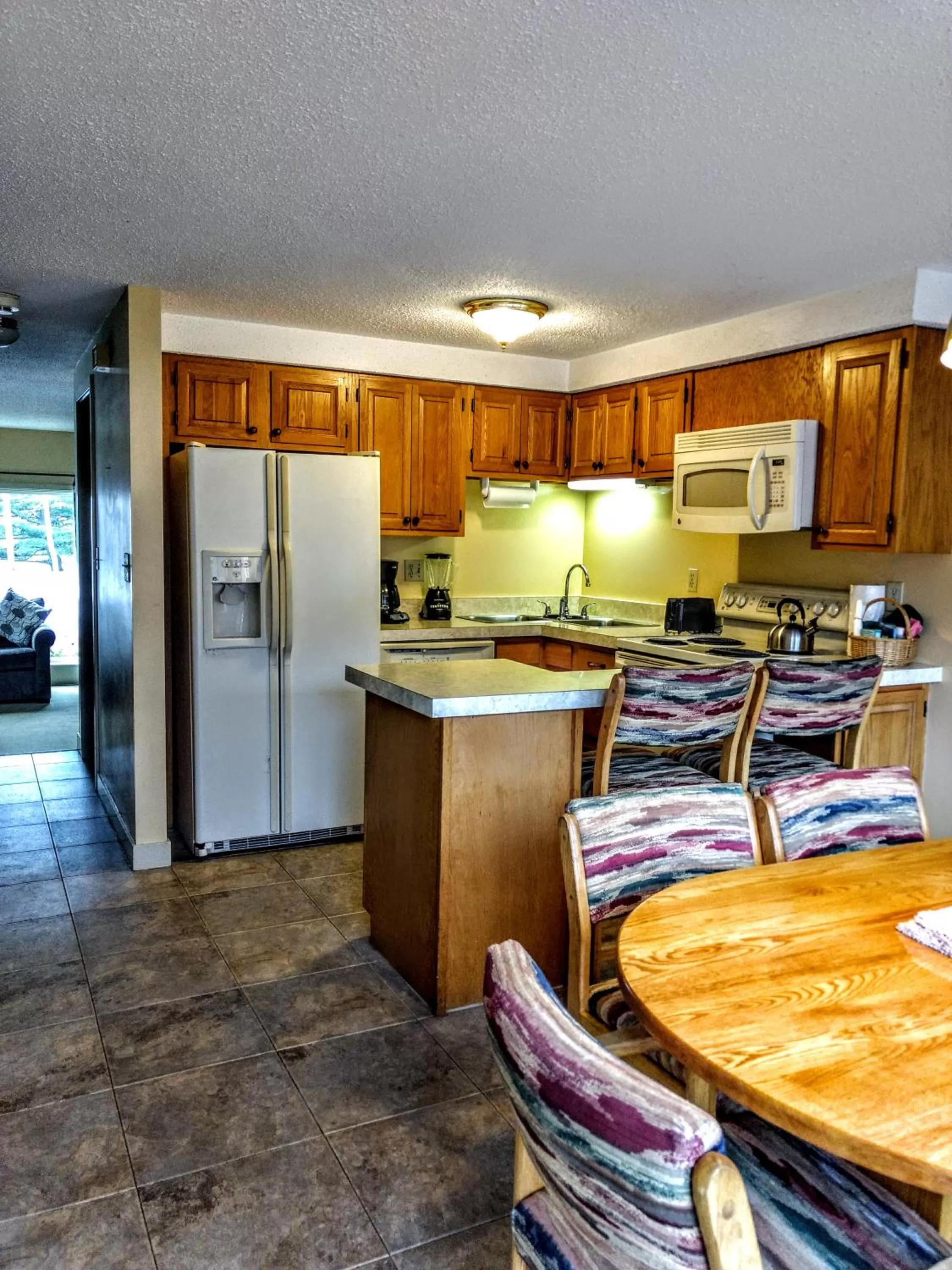 Patio, Kitchen/Kitchenette in Cathedral Ledge Resort