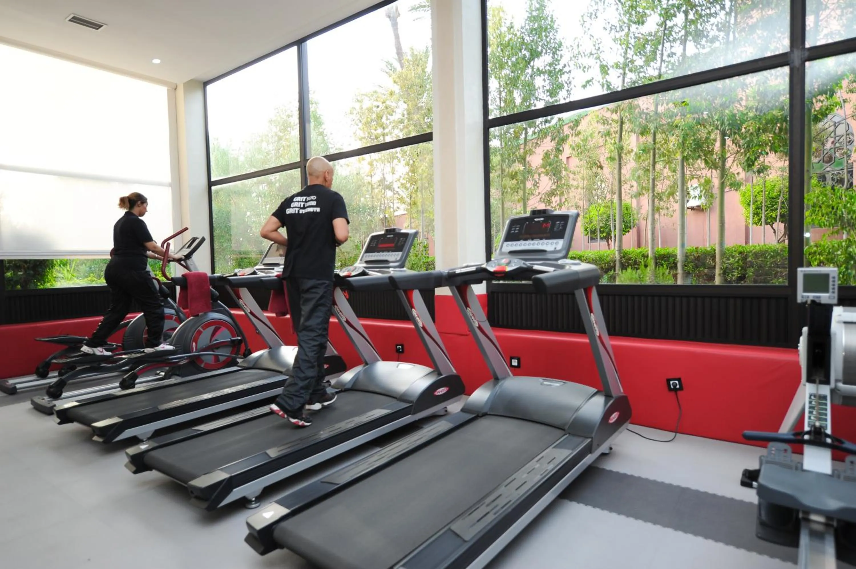 Fitness centre/facilities in Ennakhil Marrakech Hotel & SPA