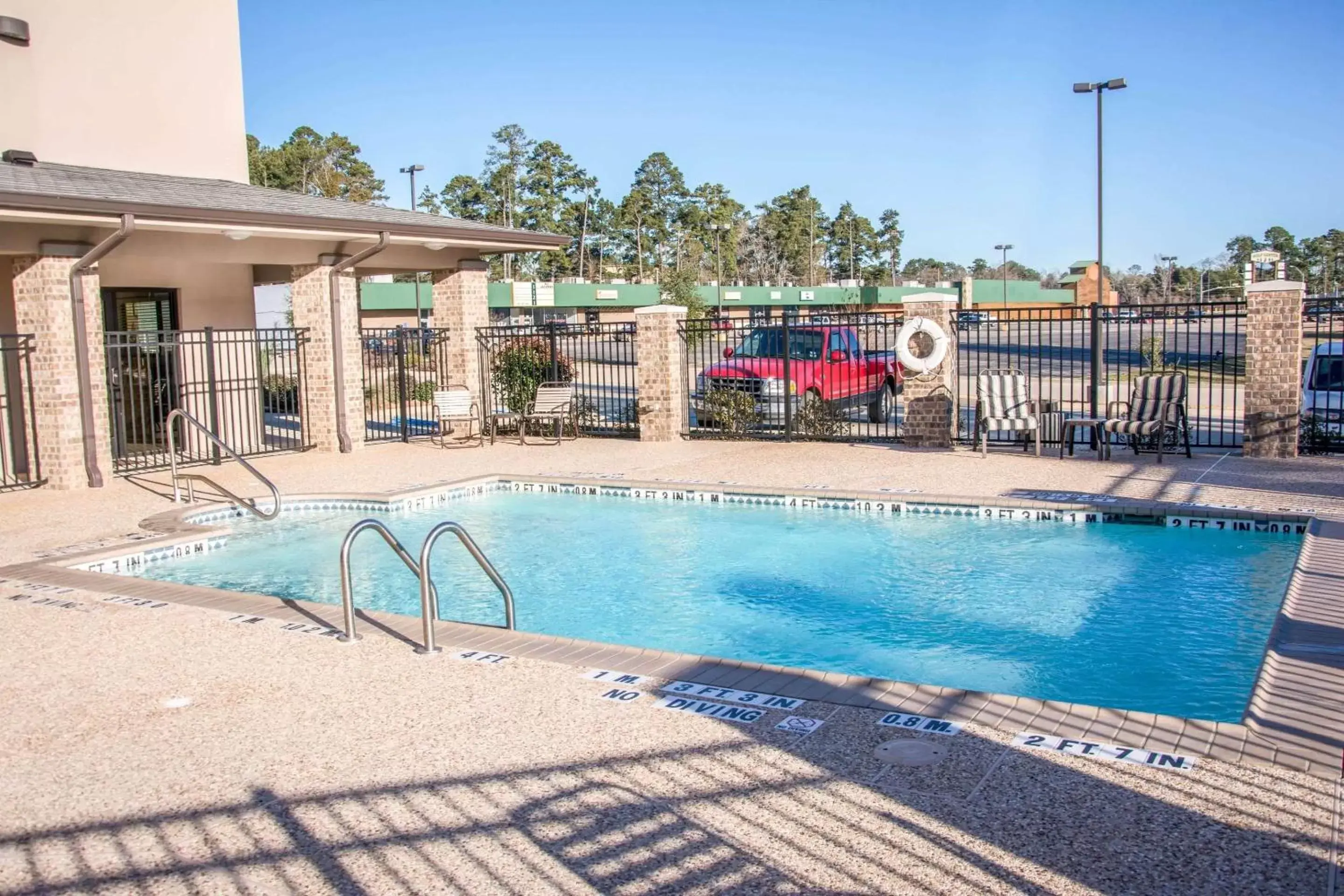 On site, Swimming Pool in Sleep Inn & Suites Center