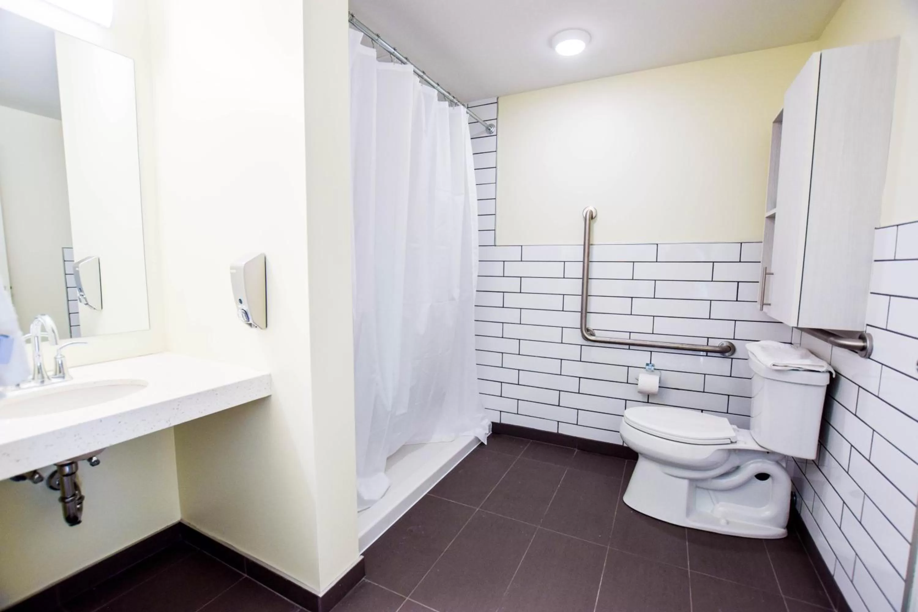 Bathroom in United College