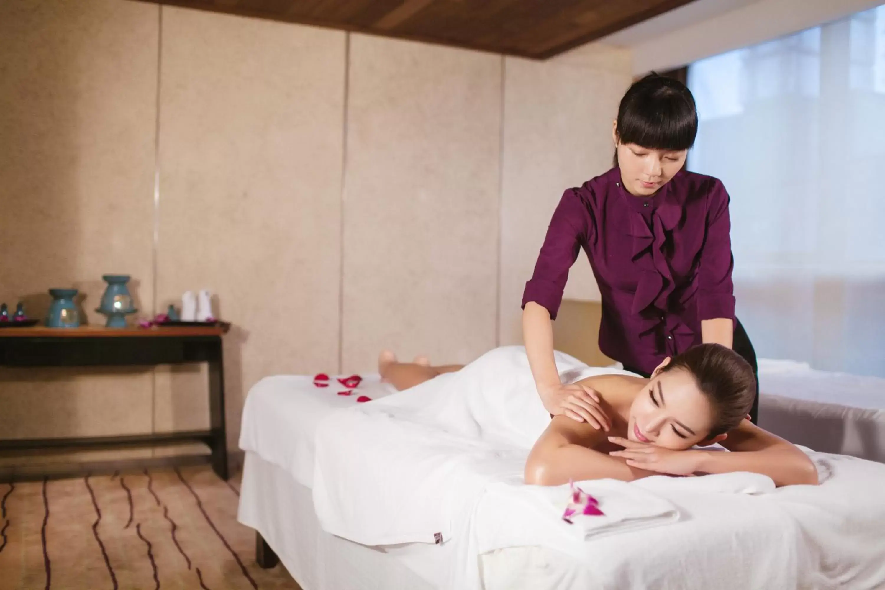 Spa and wellness centre/facilities in Swissotel Foshan, Guangdong - Free shuttle bus during canton fair complex during canton fair period