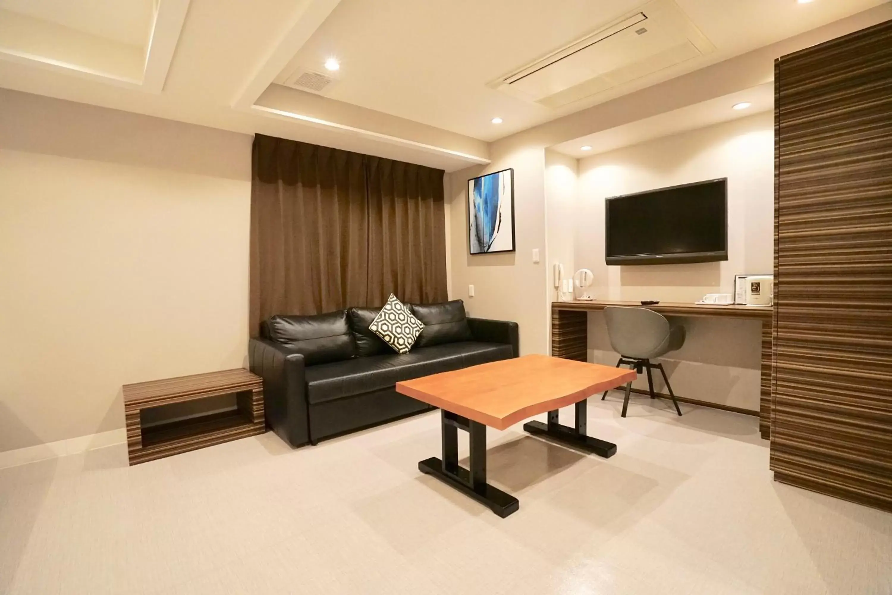 TV and multimedia, Seating Area in Hotel 88 Shinsaibashi