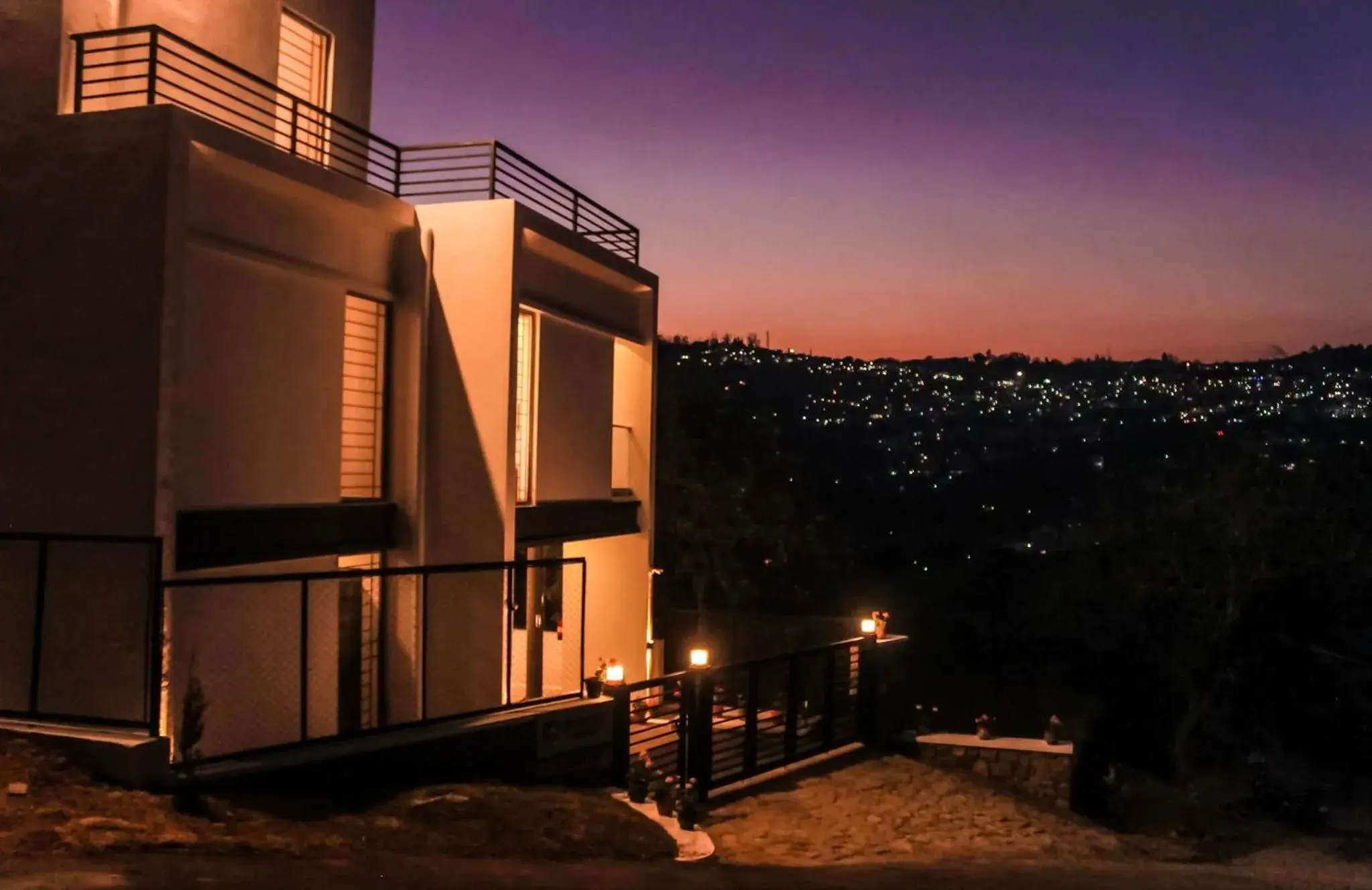 Property building in Silver Mist Property building in Silver Mist