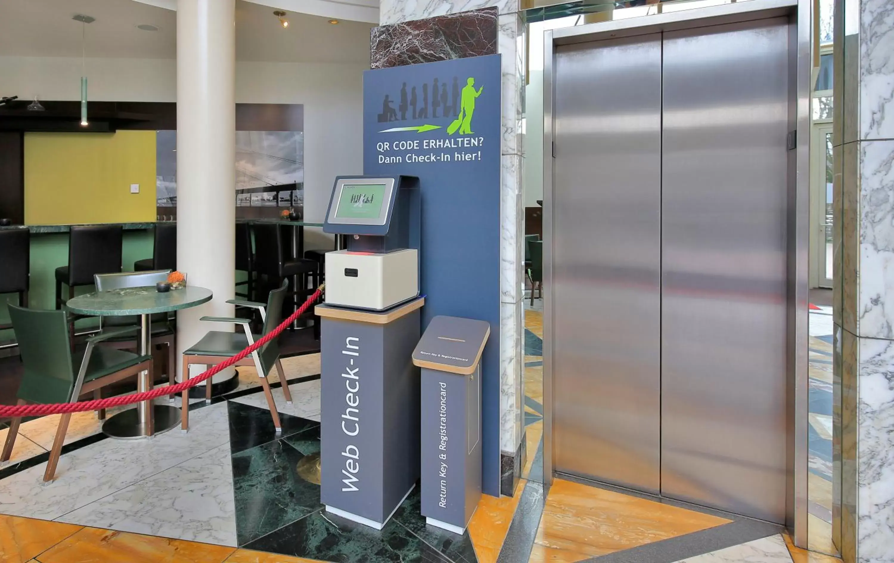 Lobby or reception in Lindner Hotel Dusseldorf Airport