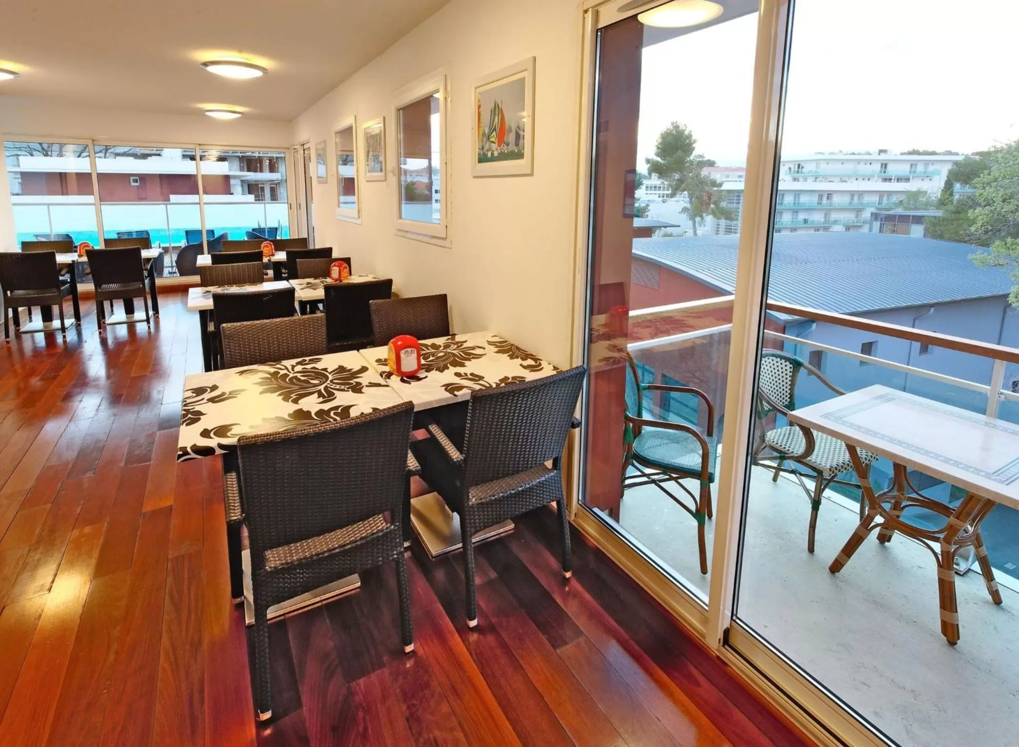 Buffet breakfast in Appart Hotel Odalys City Antibes Olympe