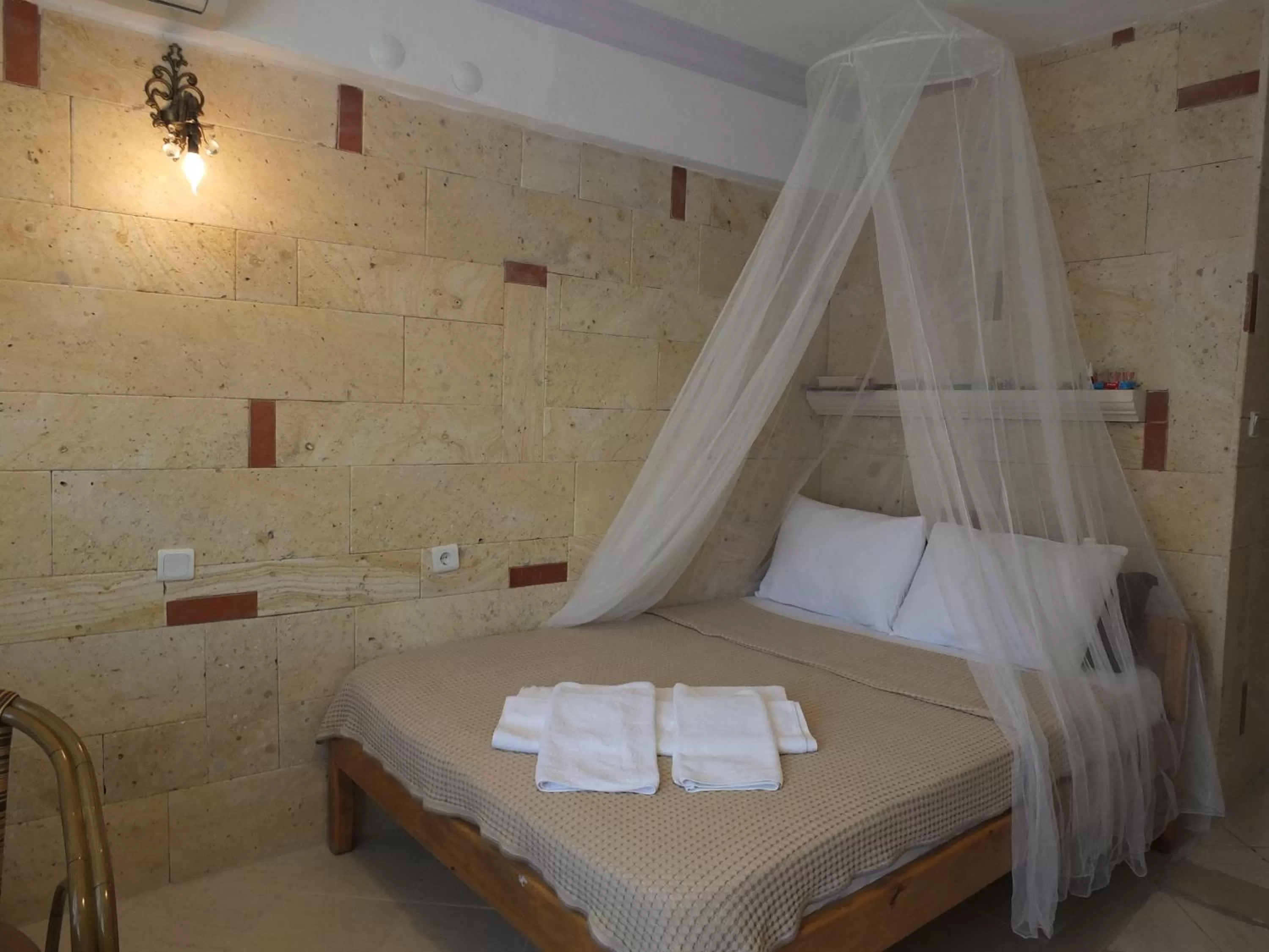 Decorative detail, Bed in Foça Ensar Hotel