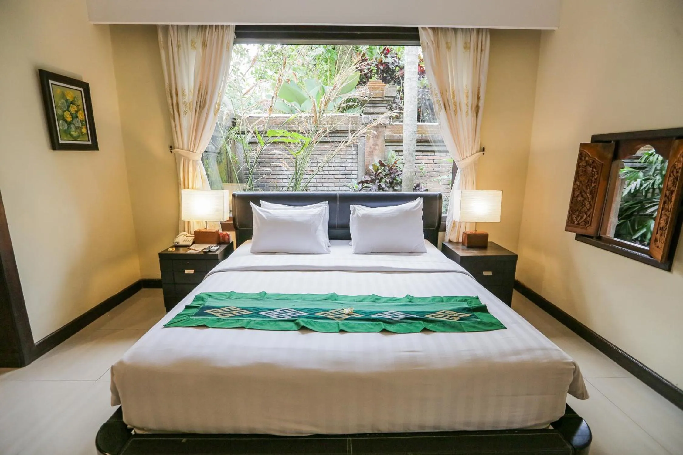 Bed in Ubud Hotel & Cottages