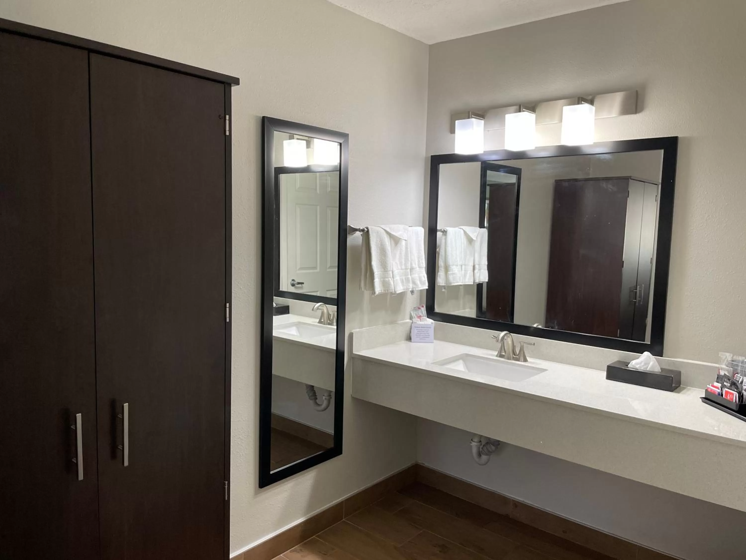 Bathroom in Wingate by Wyndham Cedar City