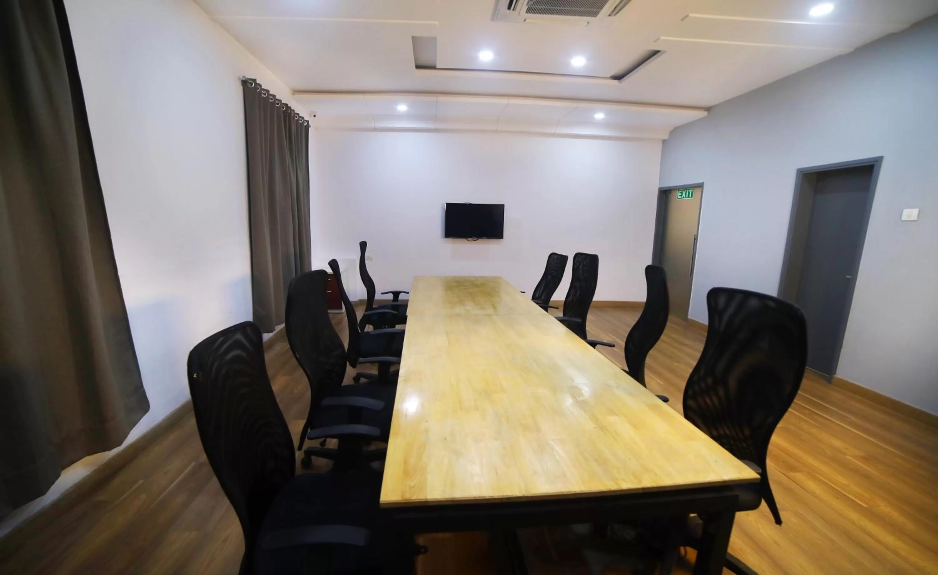 Meeting/conference room in The Urban Stays