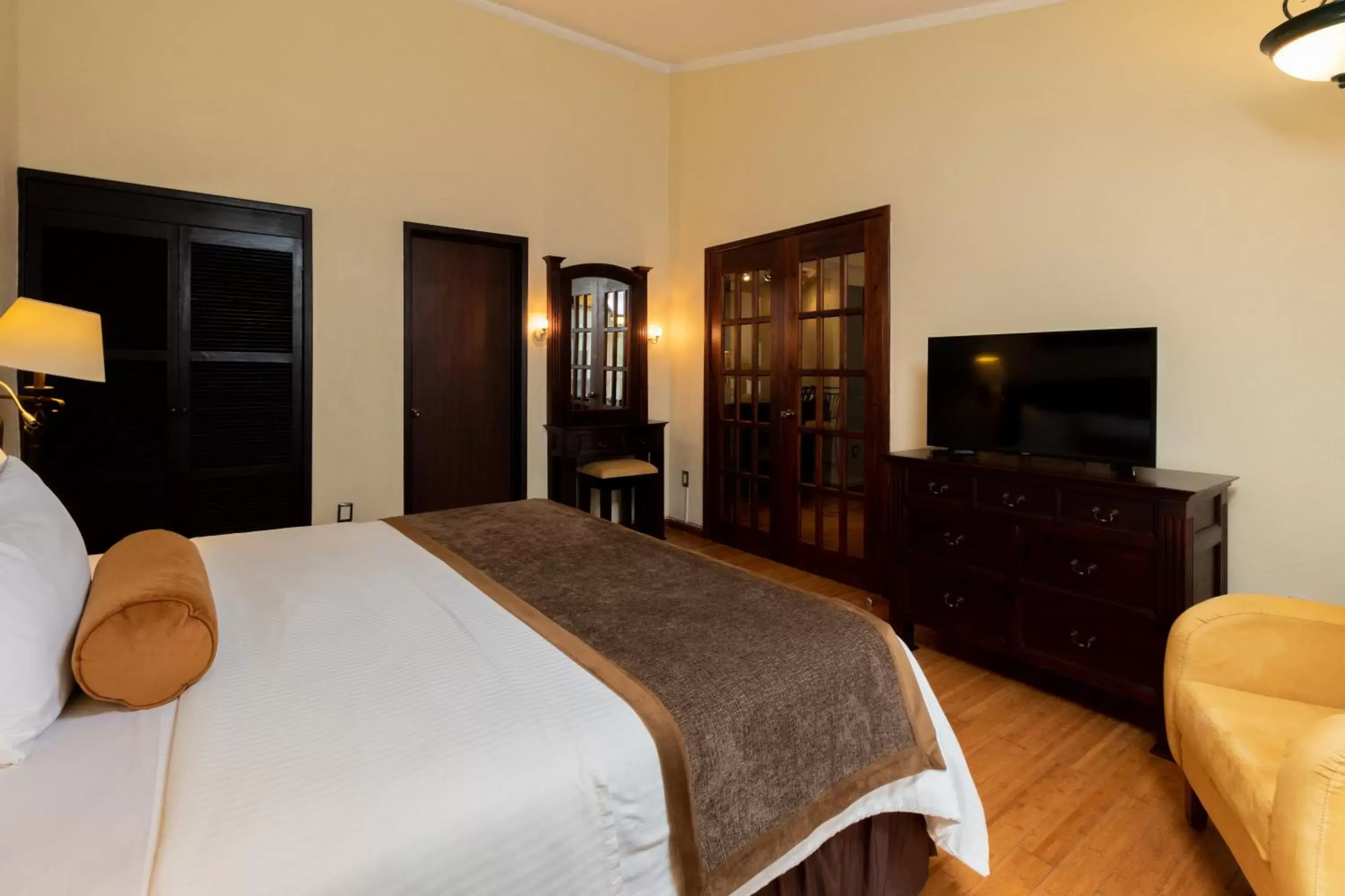 Bed in Hoteles Villa Mercedes San Cristobal