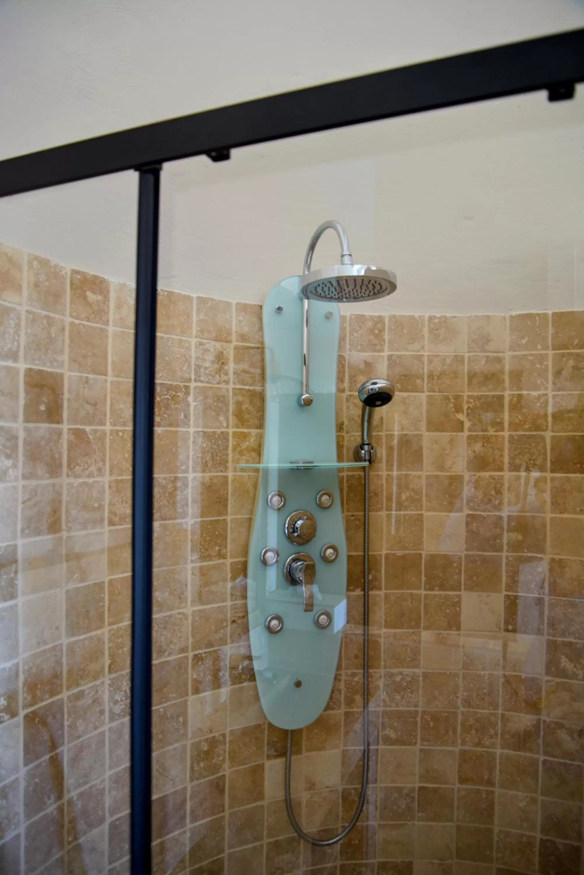 Shower, Bathroom in Chambre d'hôtes Cottes