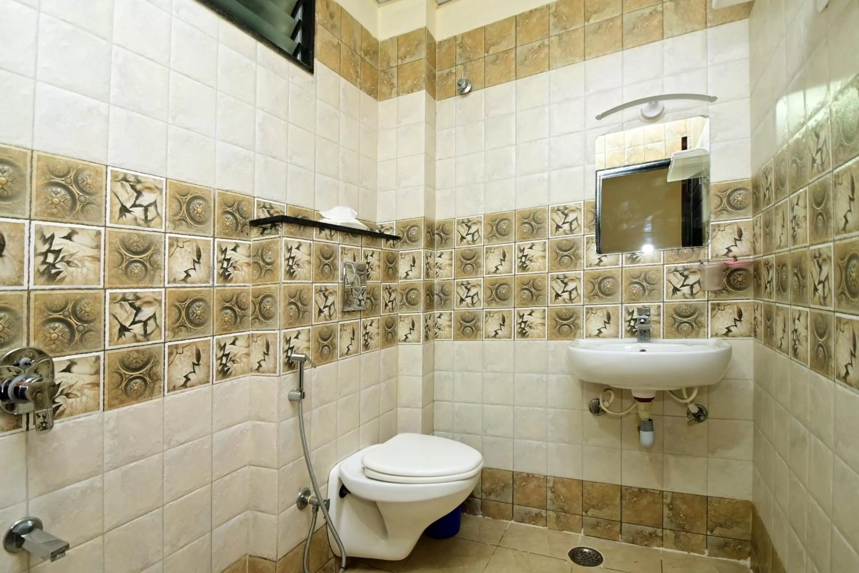 Bathroom in Hotel Hallmark By THC Group