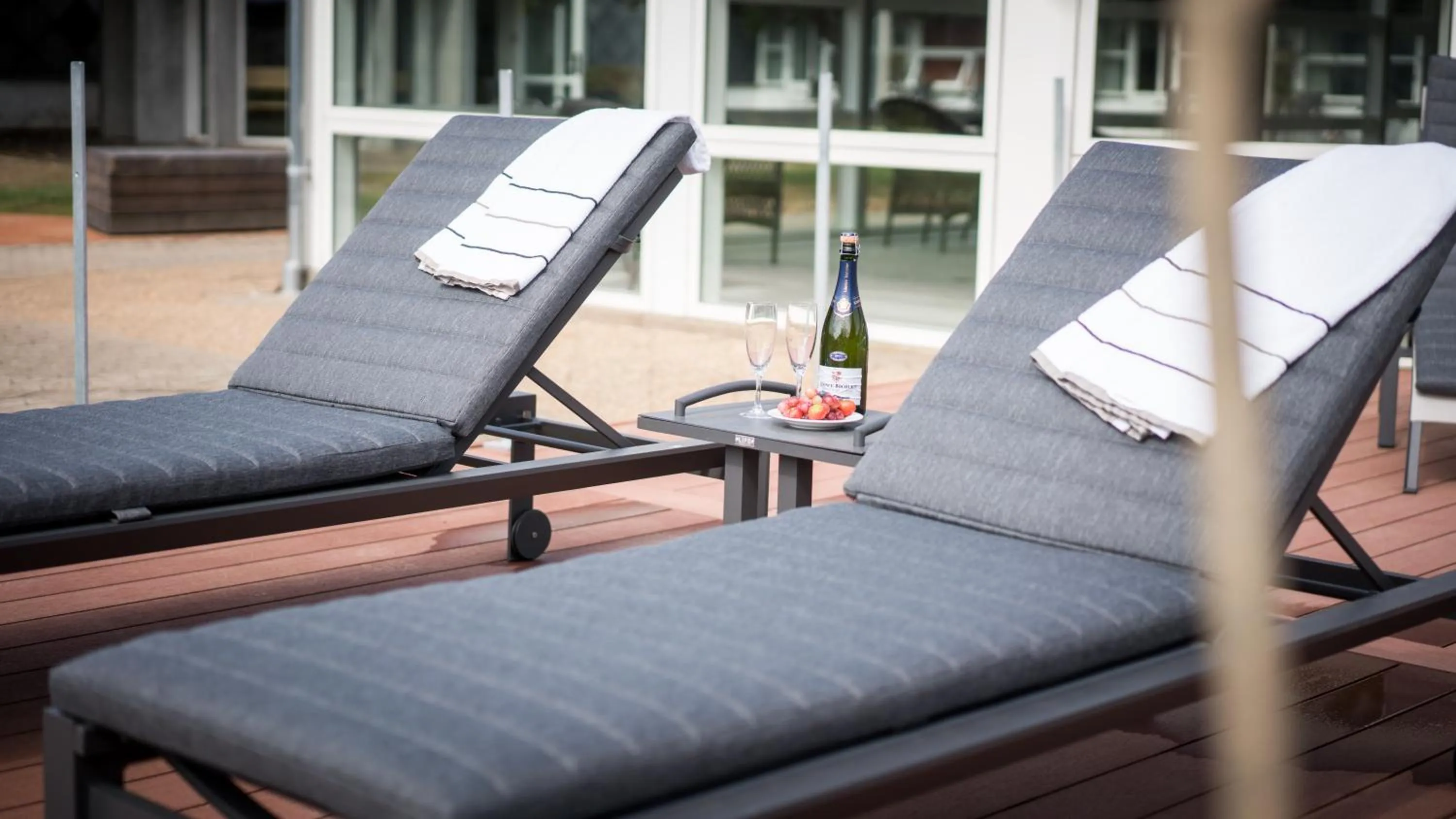 Swimming pool in Fuglsangcentret Hotel