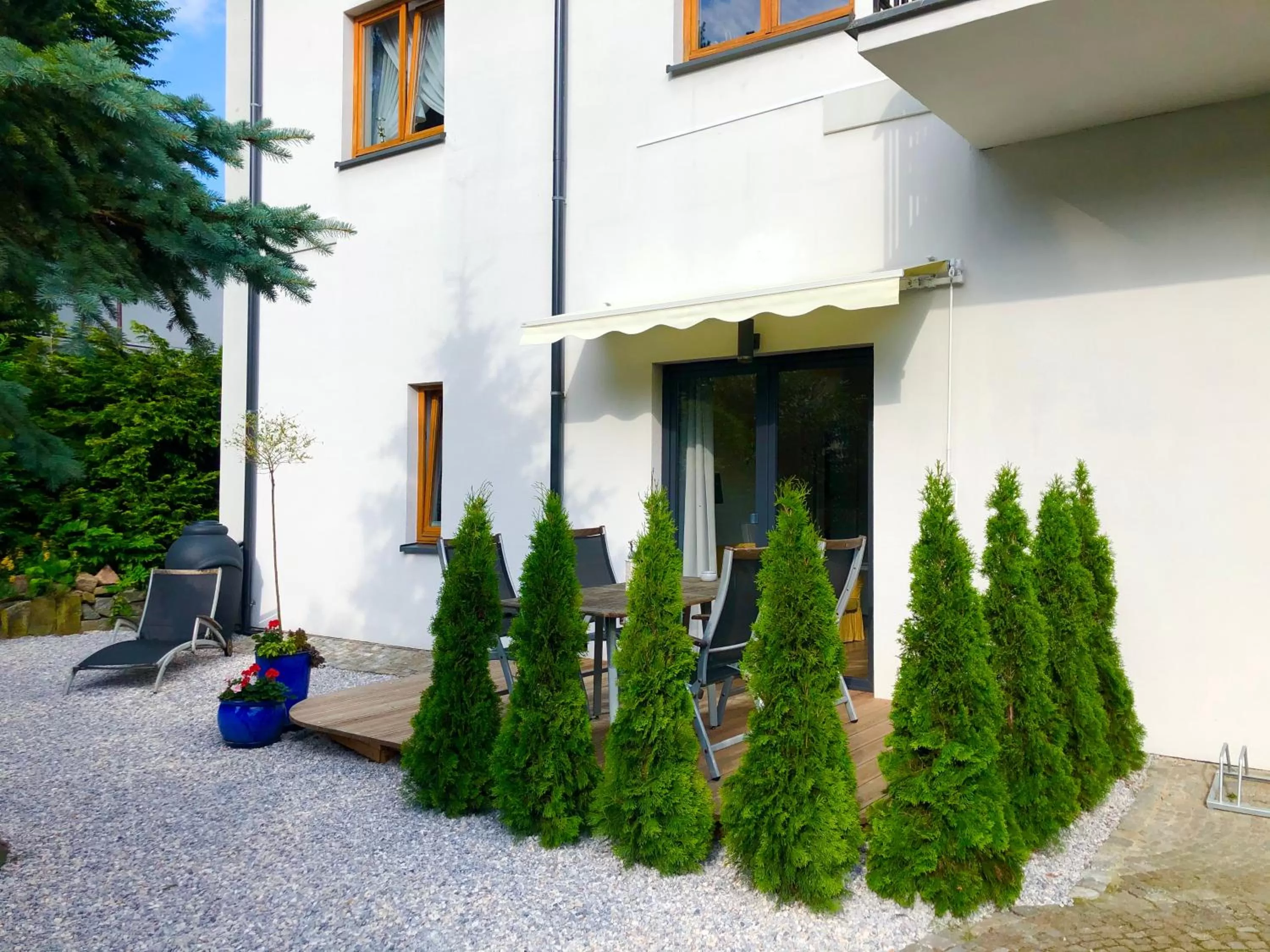 Willa 4 Pory Roku & Uznam