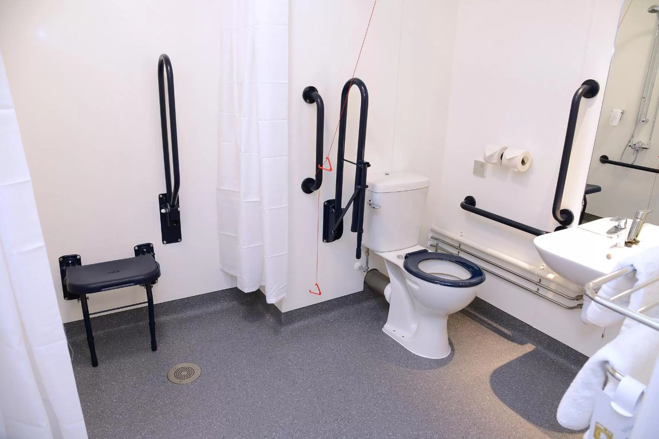 Bathroom in Lock Keeper, Worksop by Marston's Inns