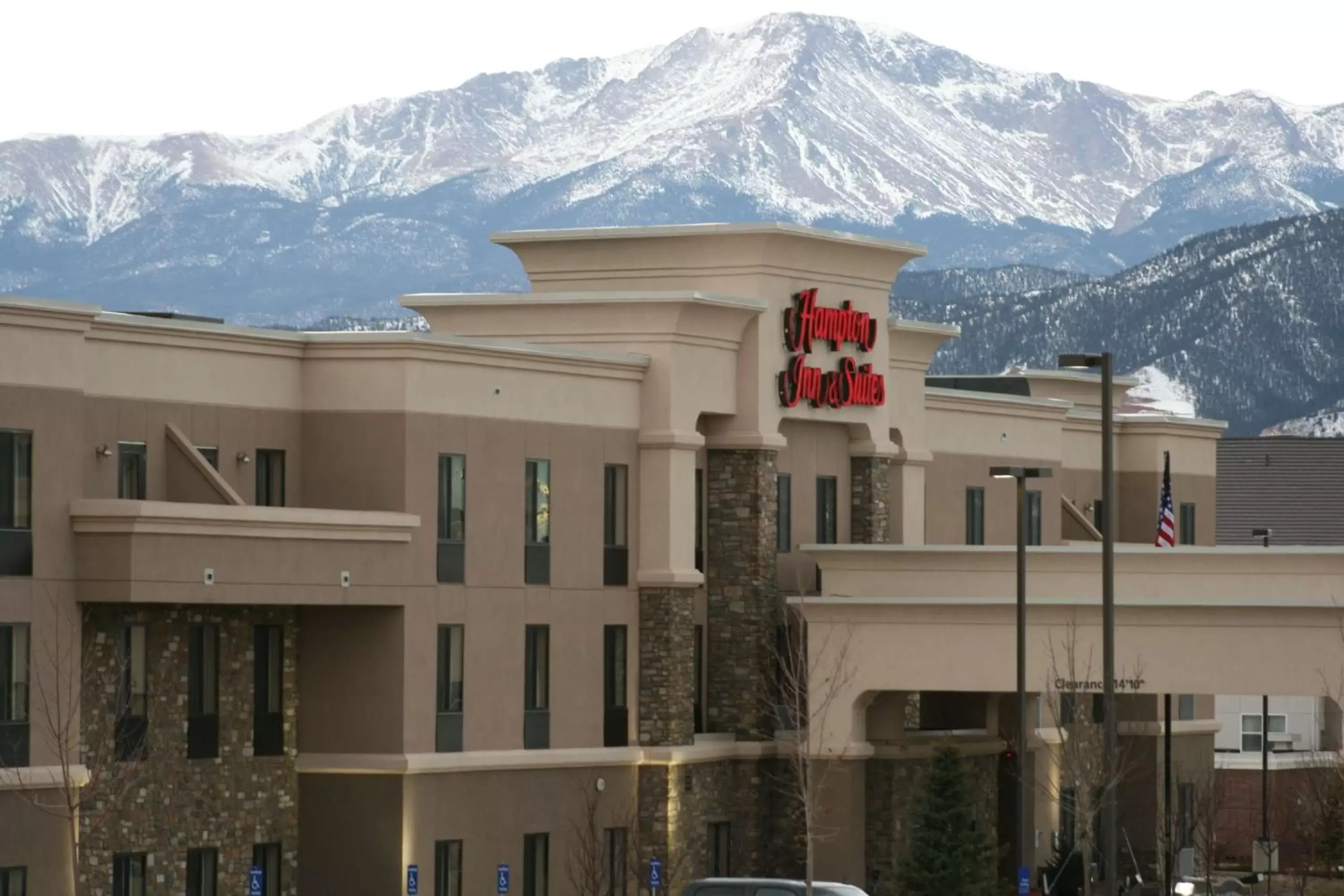 Property Building in Hampton Inn & Suites Colorado Springs-Air Force Academy/I-25 North
