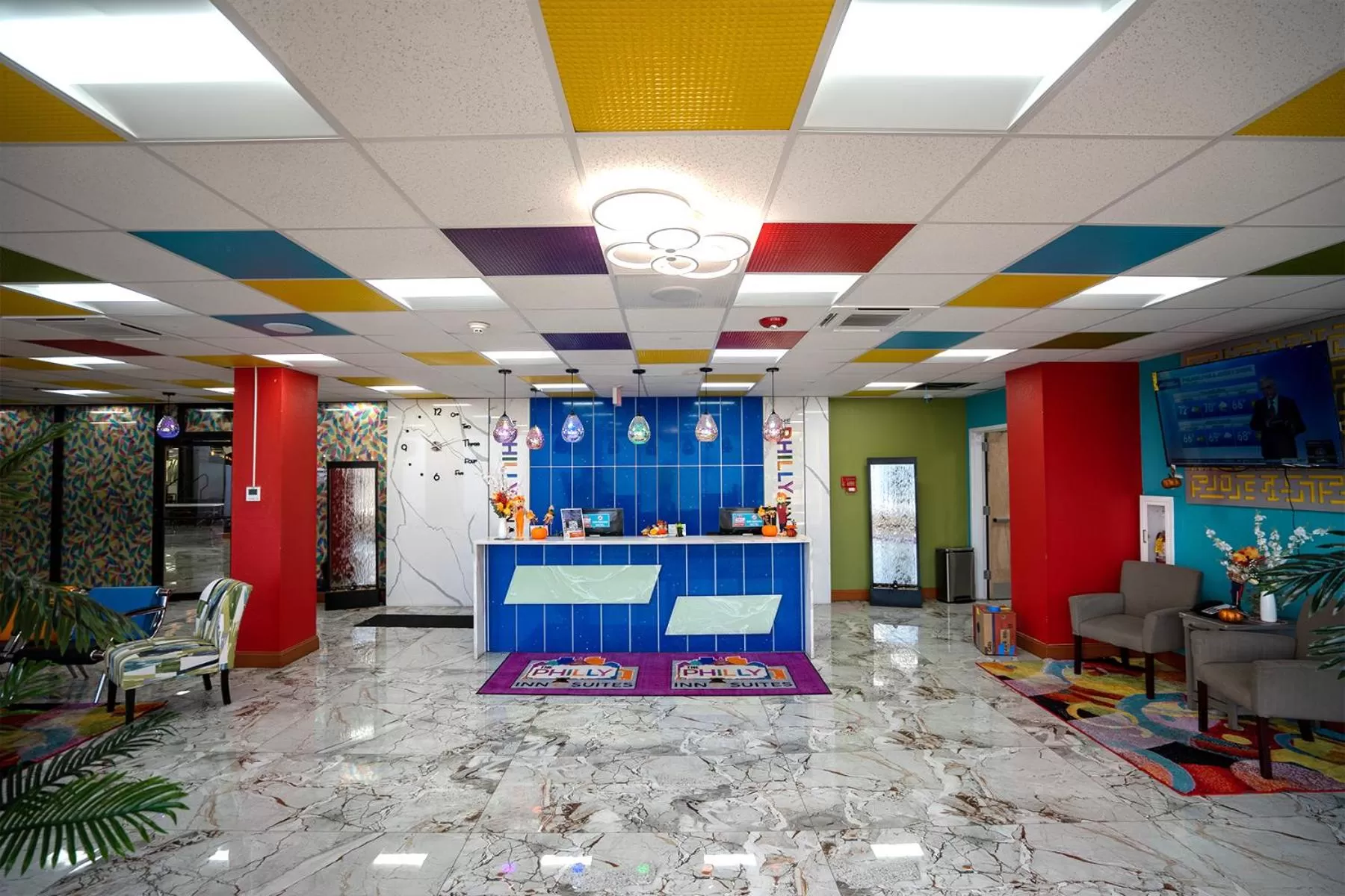 Seating area in Philly Inn & Suites