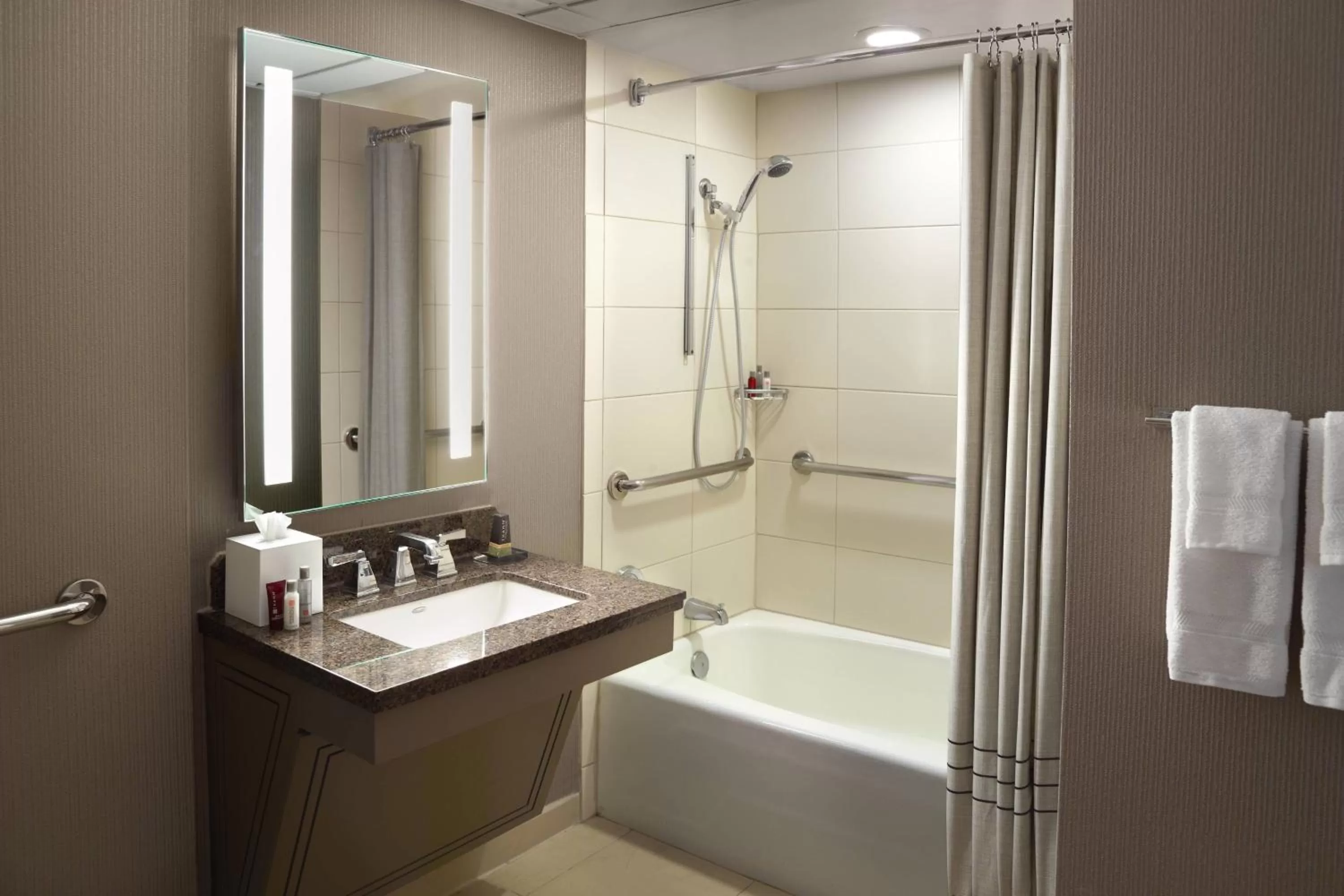 Bathroom in Atlanta Airport Marriott