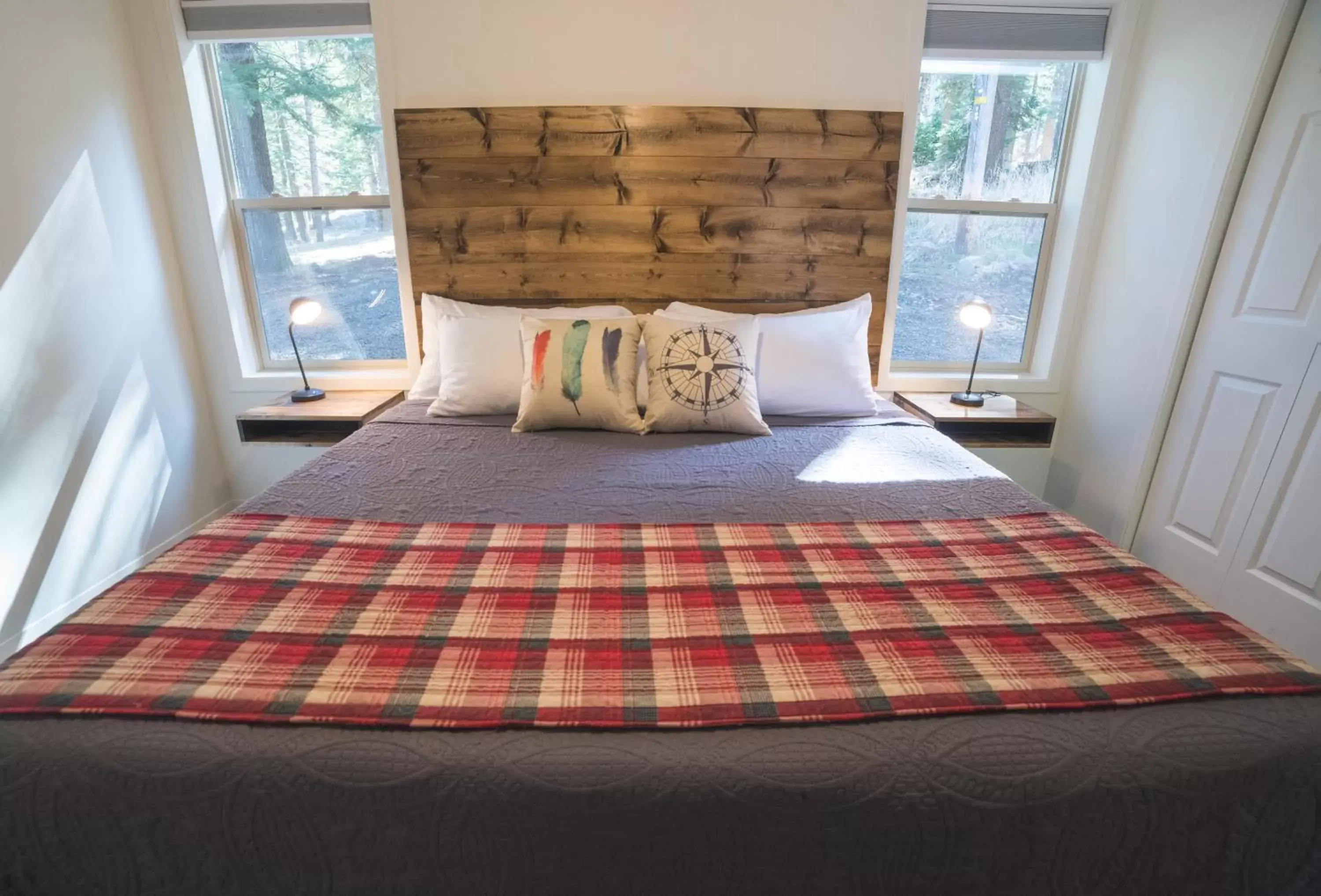 Bed in Eagle Cap Chalets