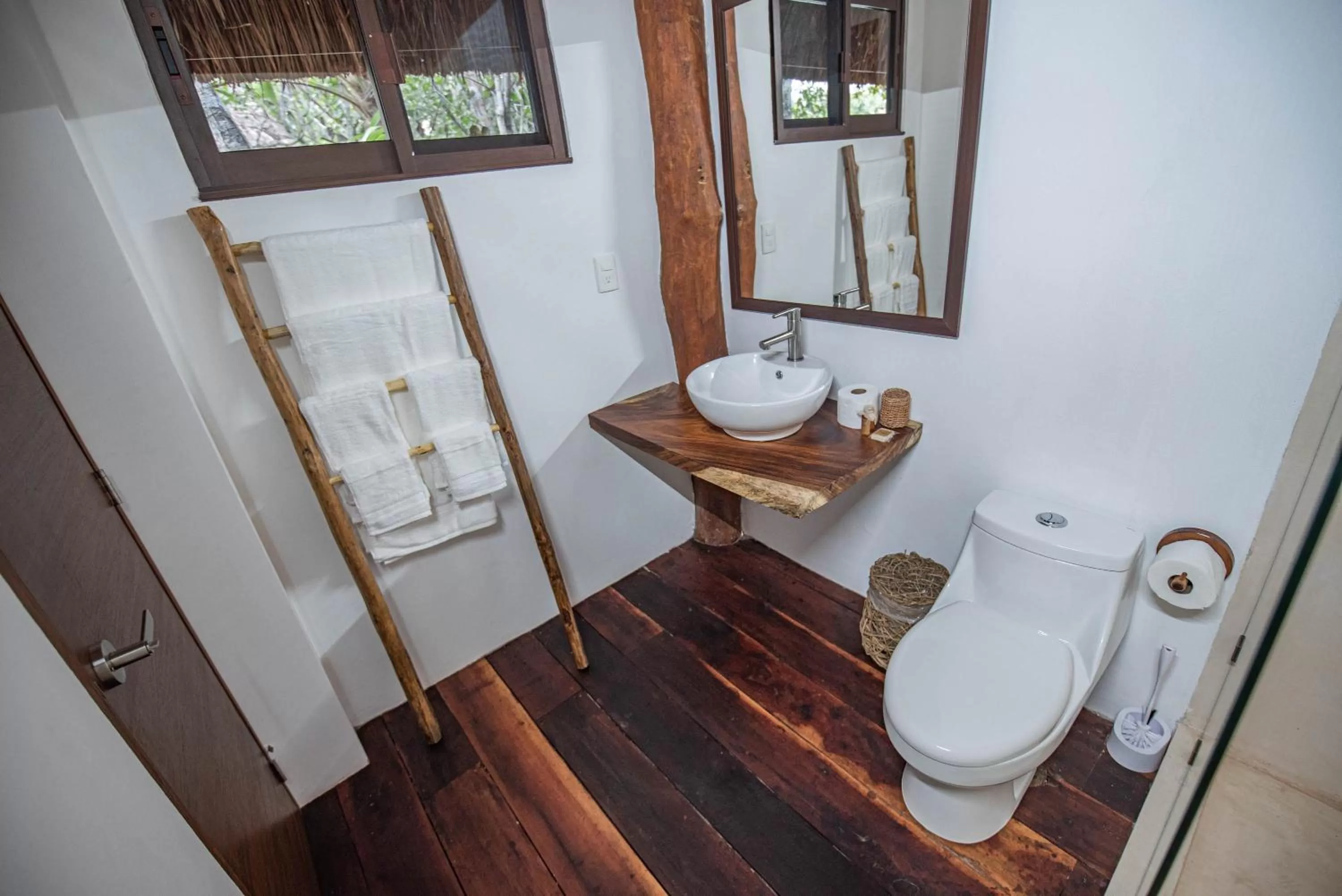 Bathroom in Zamna eco-lodge Tulum