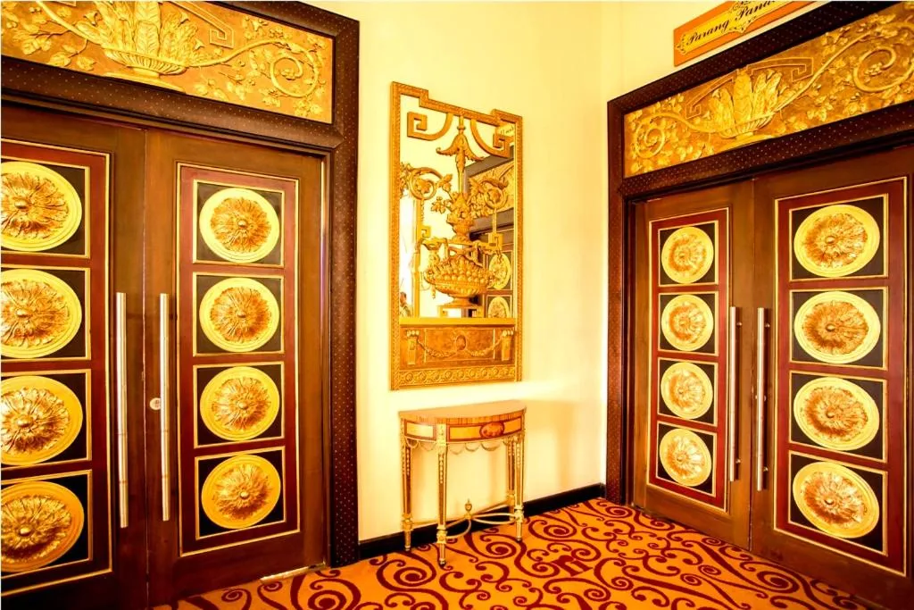 Business facilities in Ros-In Hotel