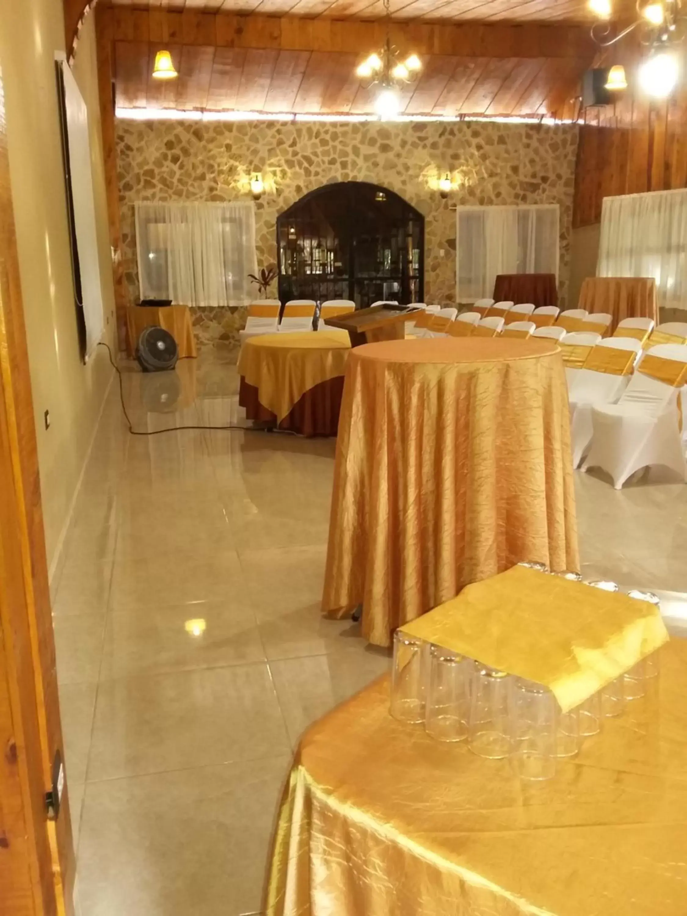 Banquet/Function facilities, Banquet Facilities in Hotel Cibeles Resort