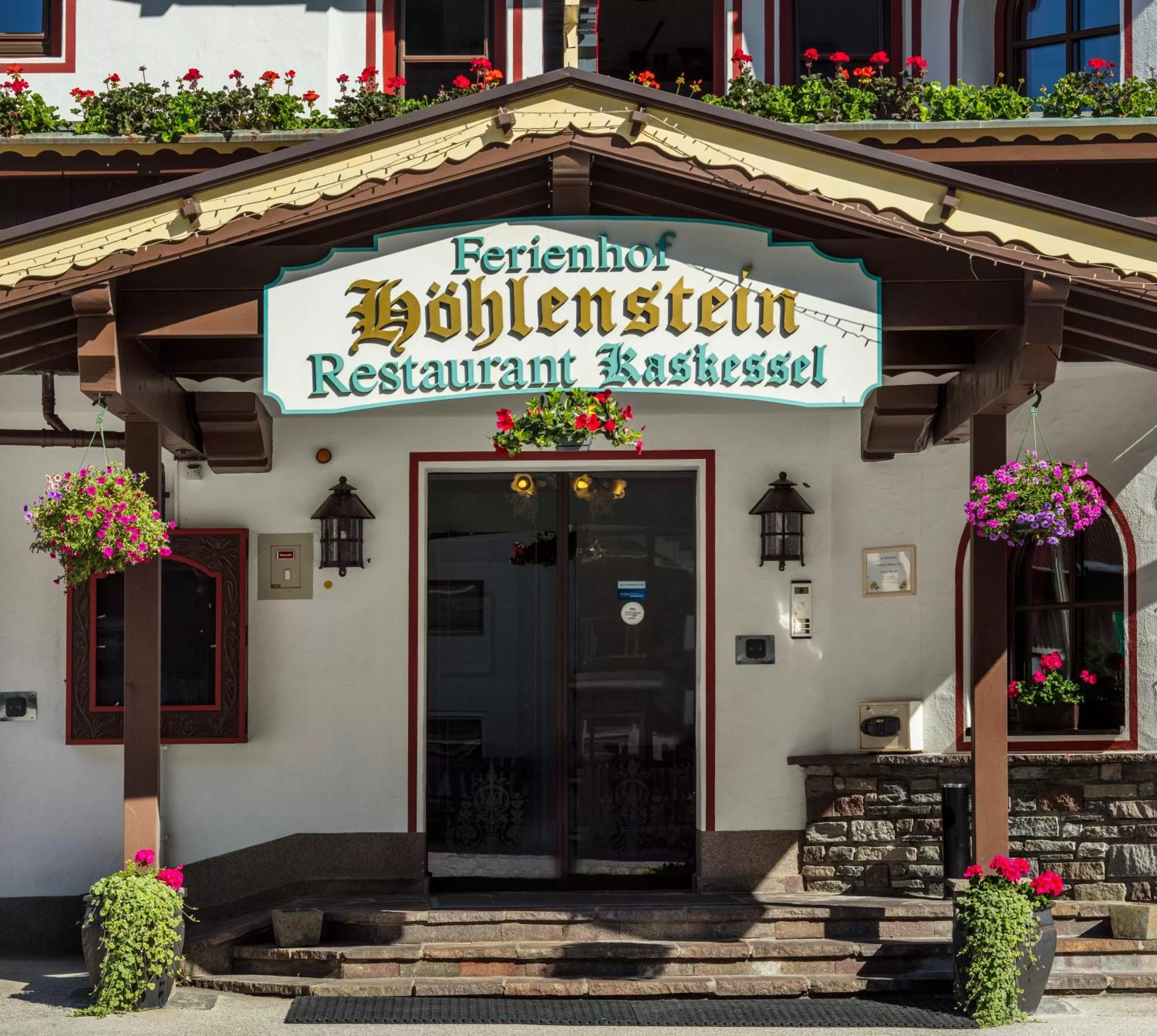 Property building in Hotel Höhlenstein