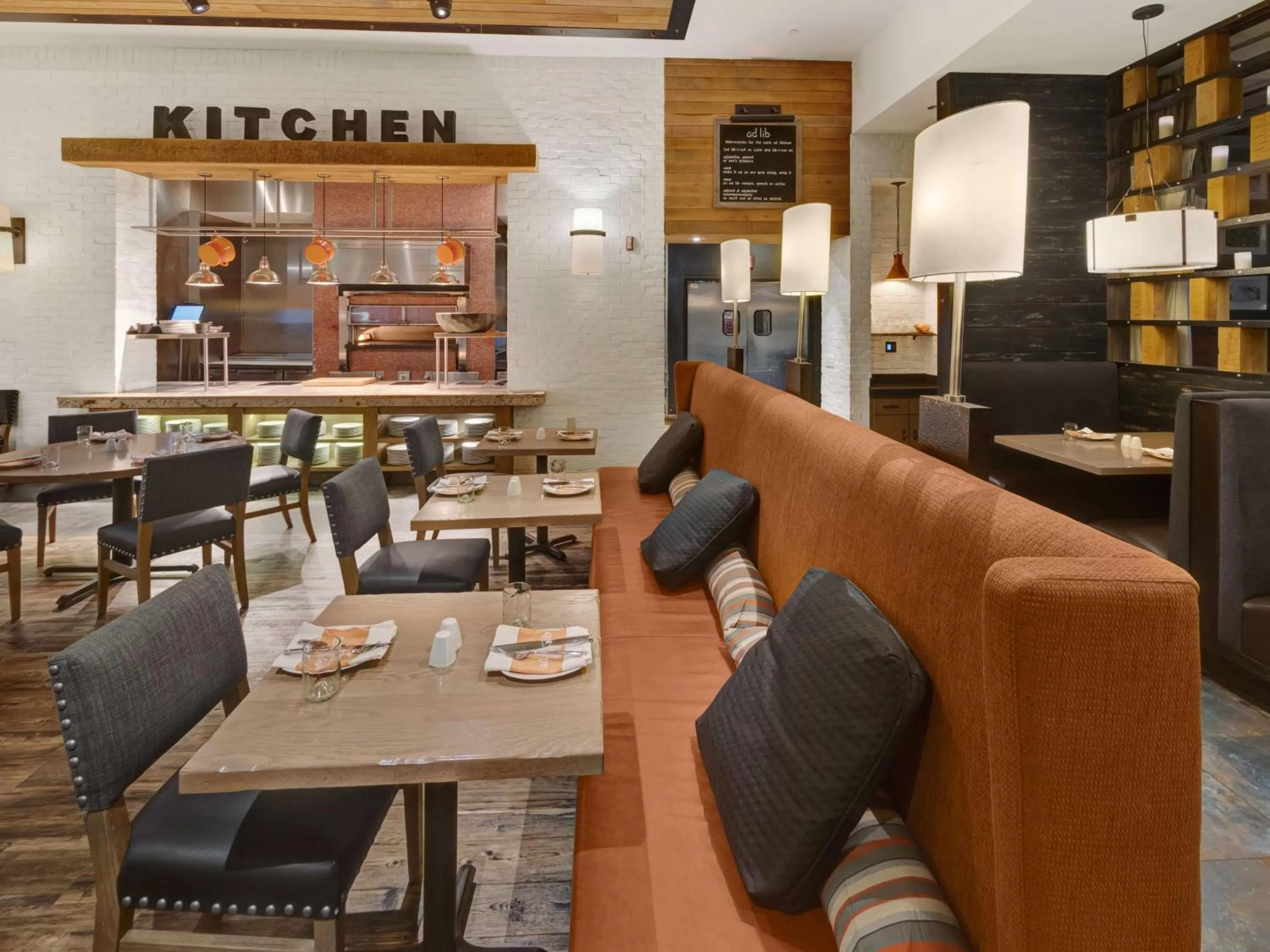 Lounge or bar in Hilton Harrisburg near Hershey Park