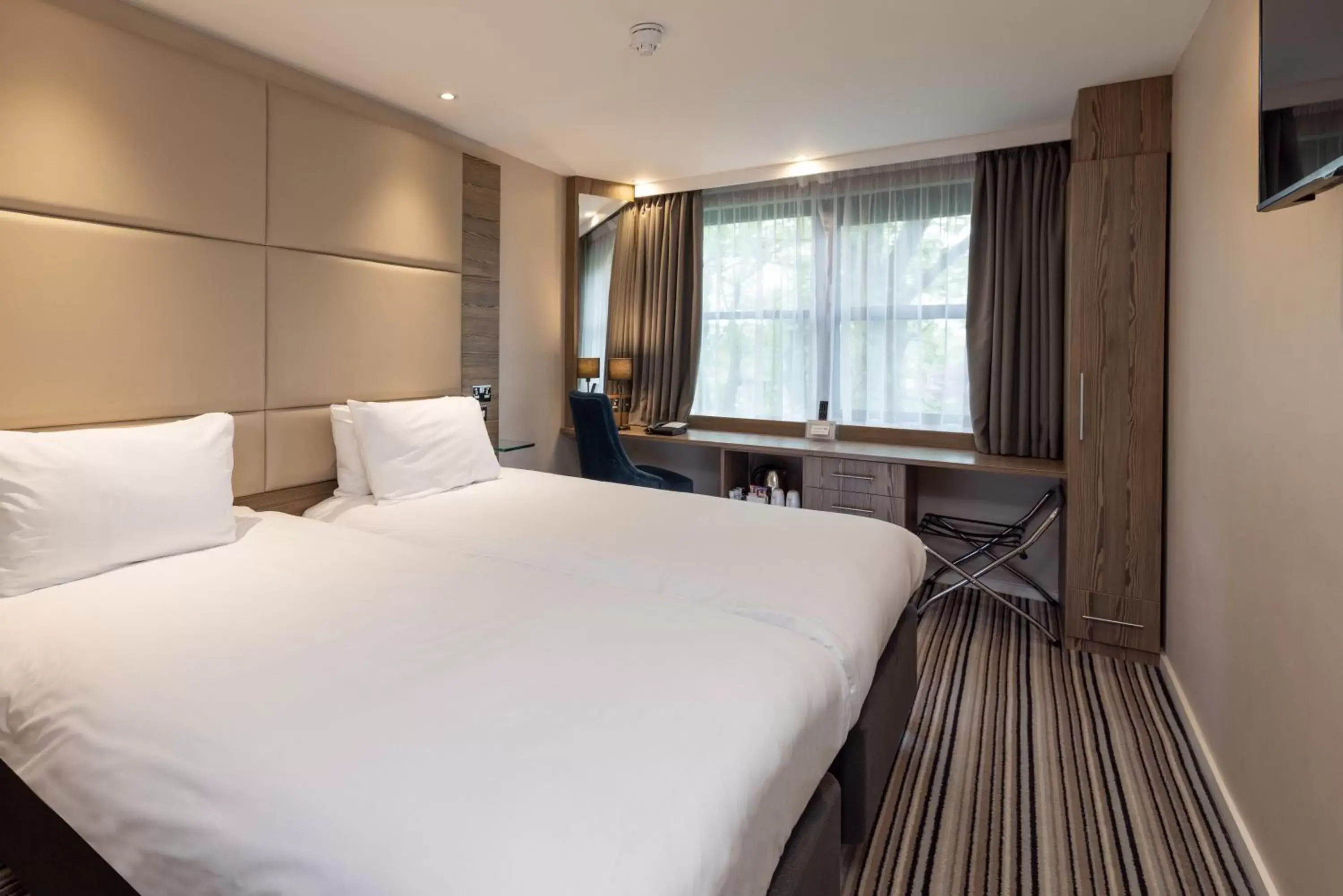 Property building, Bed in Holiday Inn York City Centre, an IHG Hotel