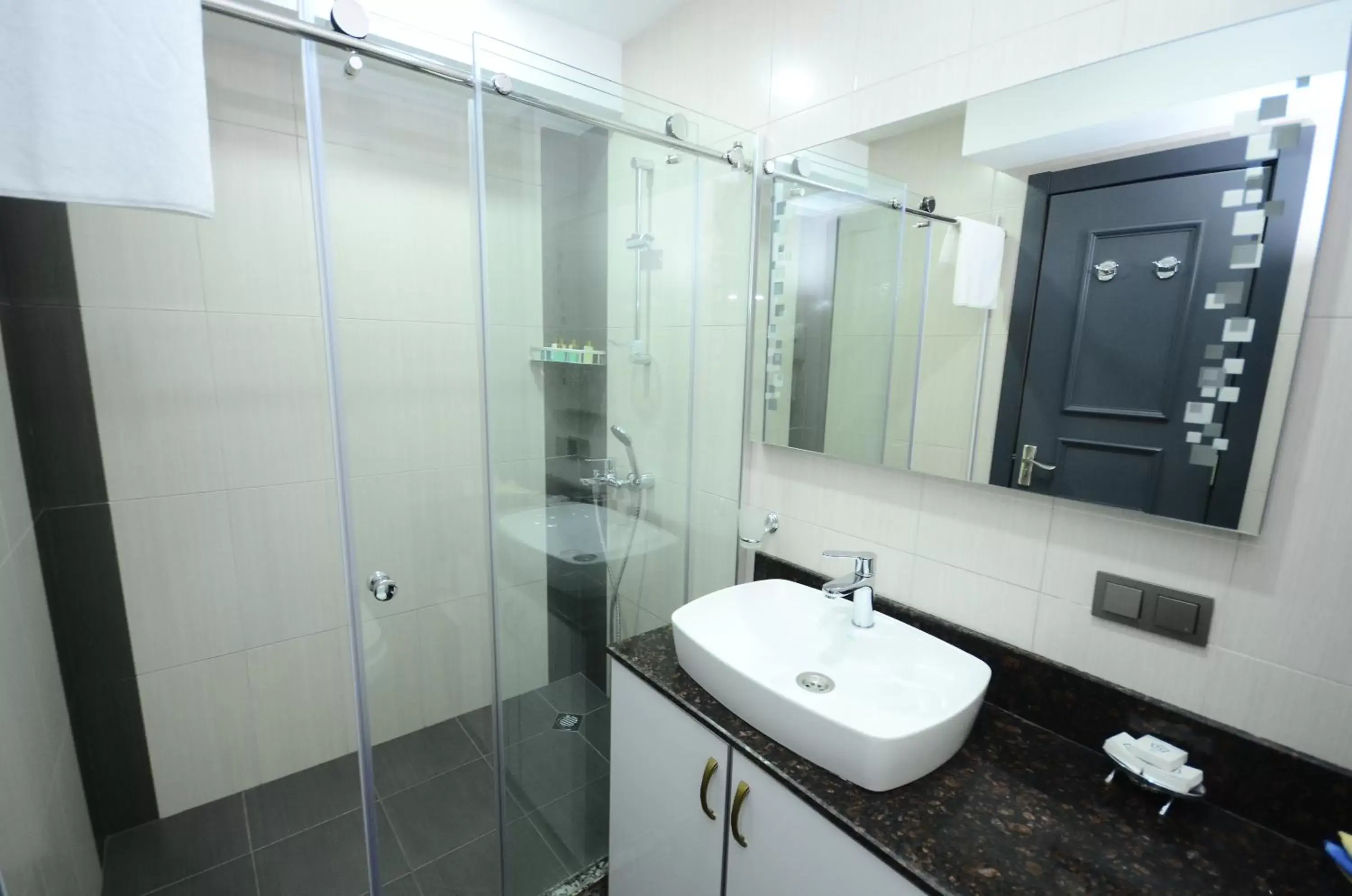Superior Twin Room with Sea View in Batumi Palm Hotel Superior Twin Room with Sea View in Batumi Palm Hotel