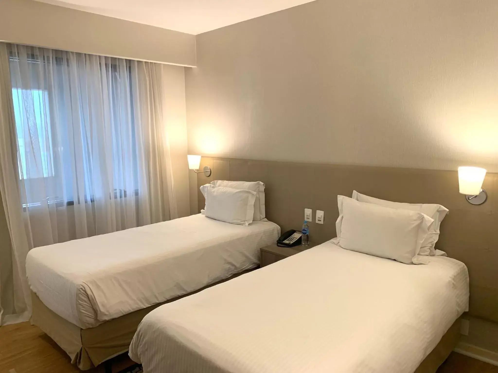 Photo of the whole room, Bed in Staybridge Suites São Paulo, an IHG Hotel