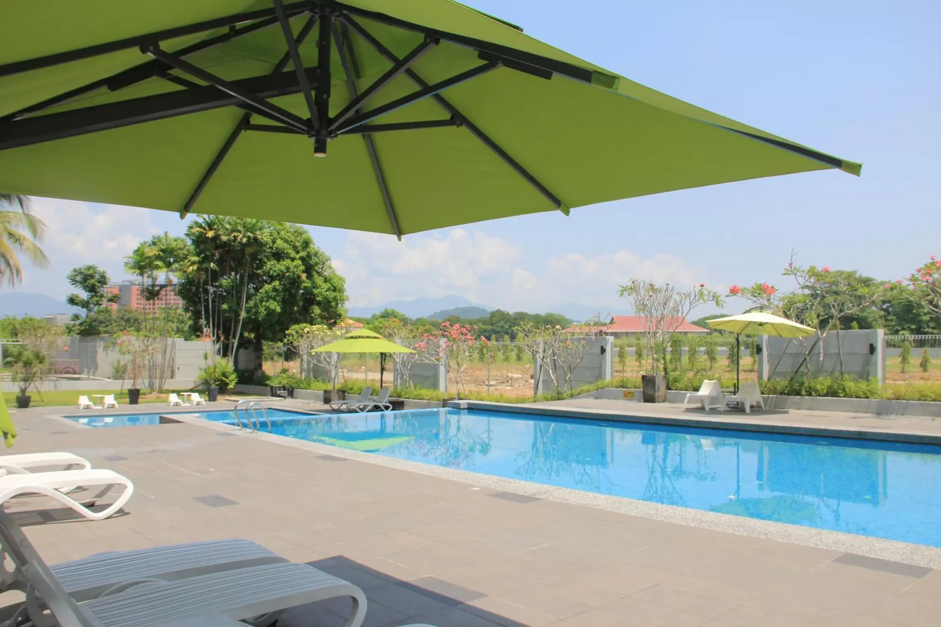 Swimming Pool in Impiana Hotel Ipoh