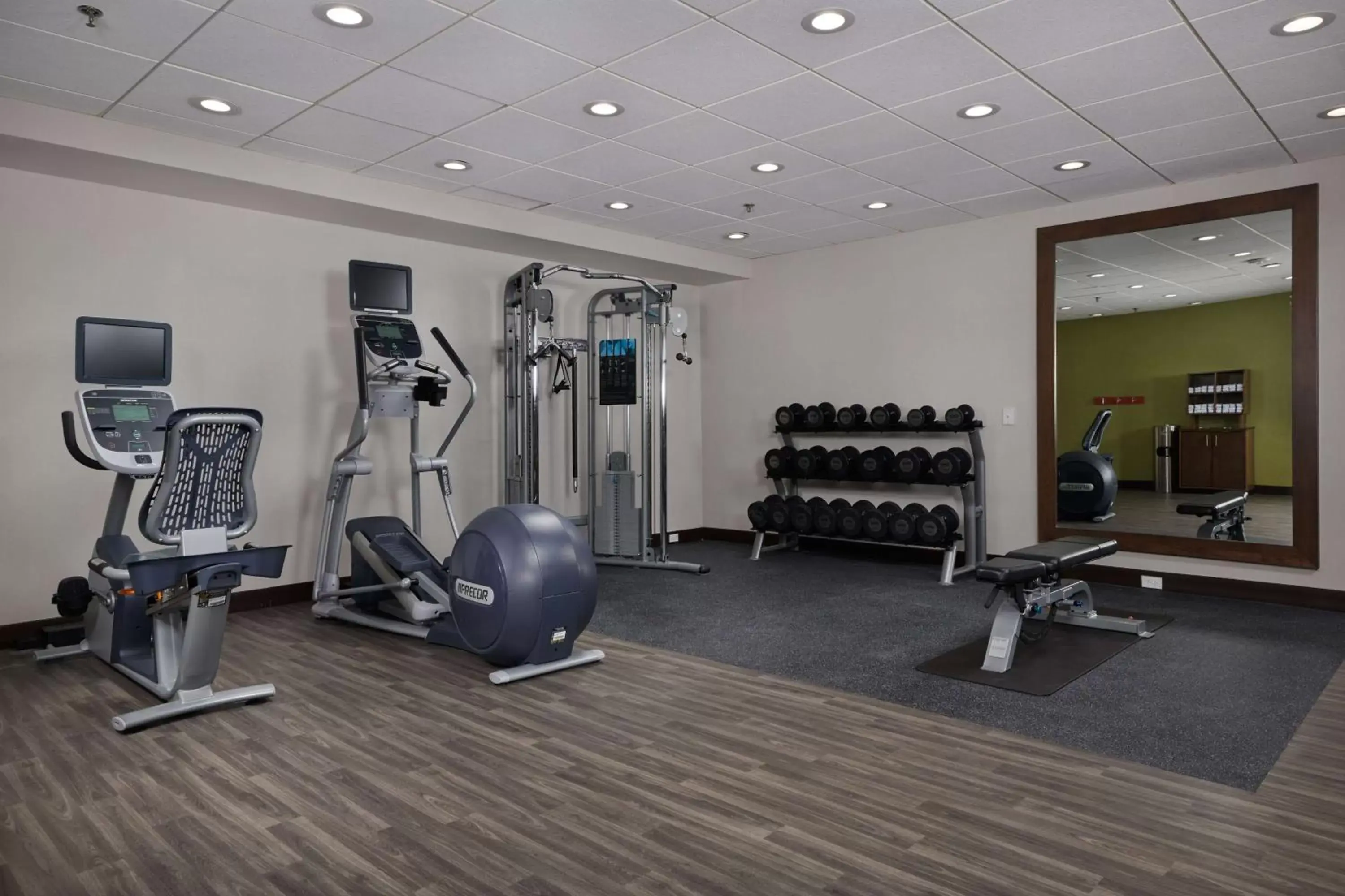 Fitness centre/facilities, Fitness Center/Facilities in Hampton Inn Fairfax City
