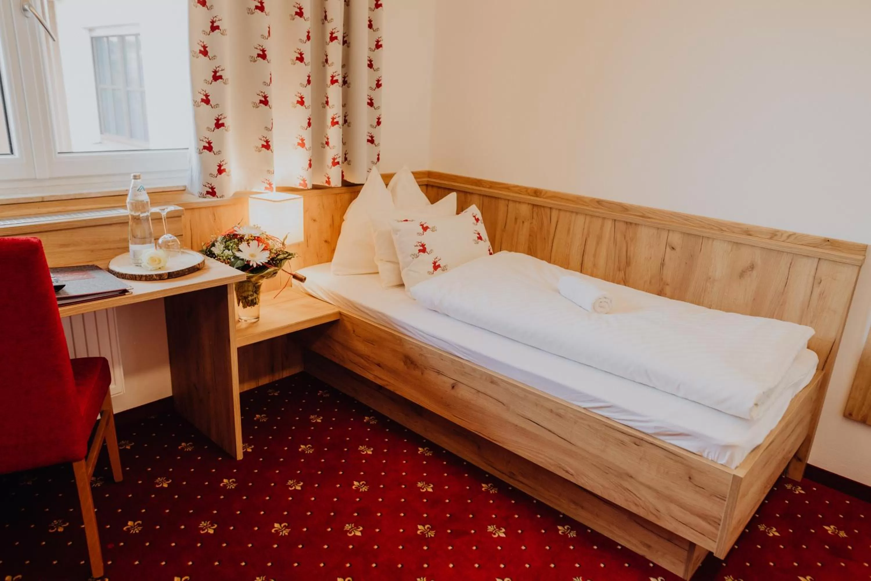 Bedroom, Bed in Panorama Hotel Gasthof Leidingerhof