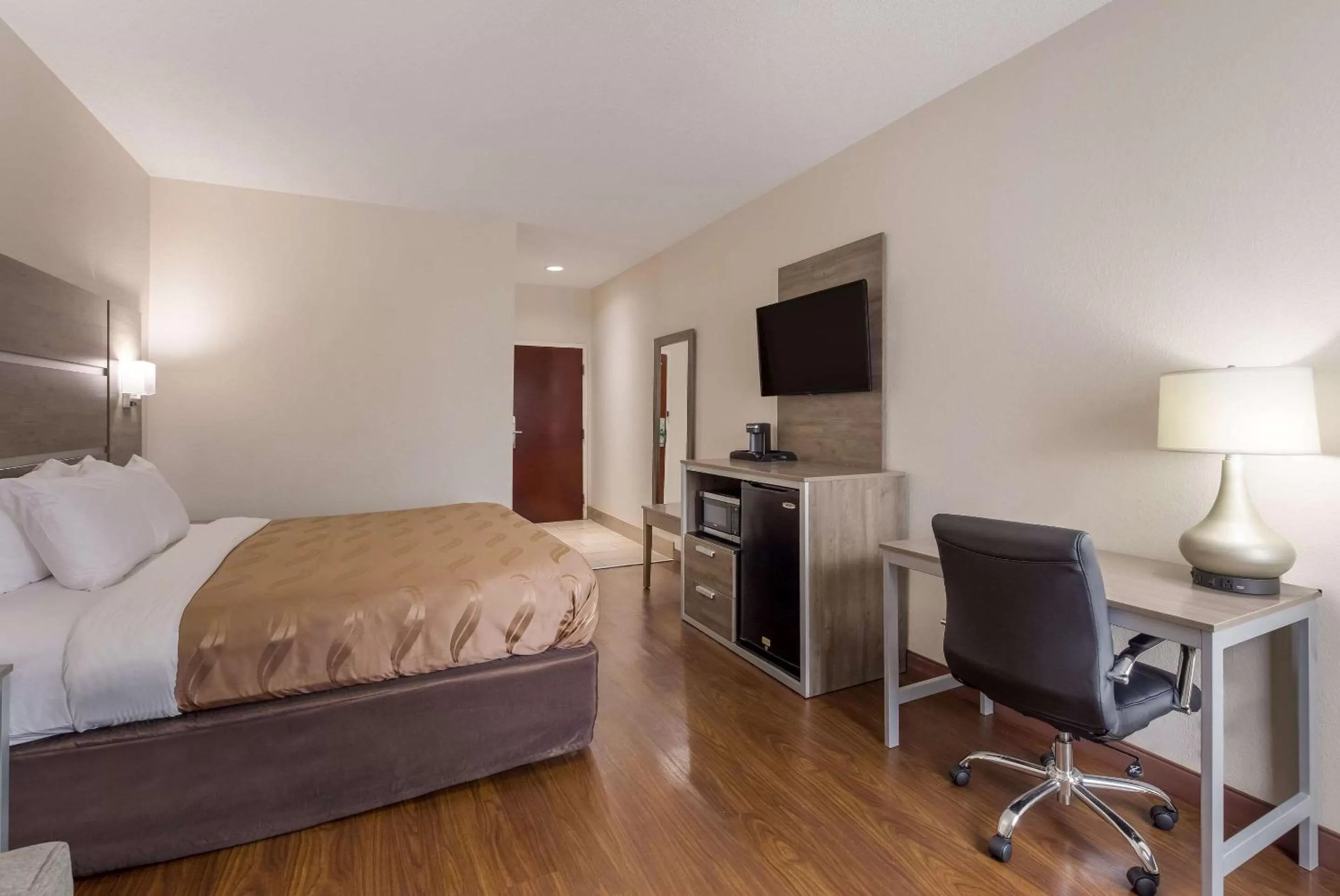 Bedroom, Bed in Quality Inn Thomasville-Northpark