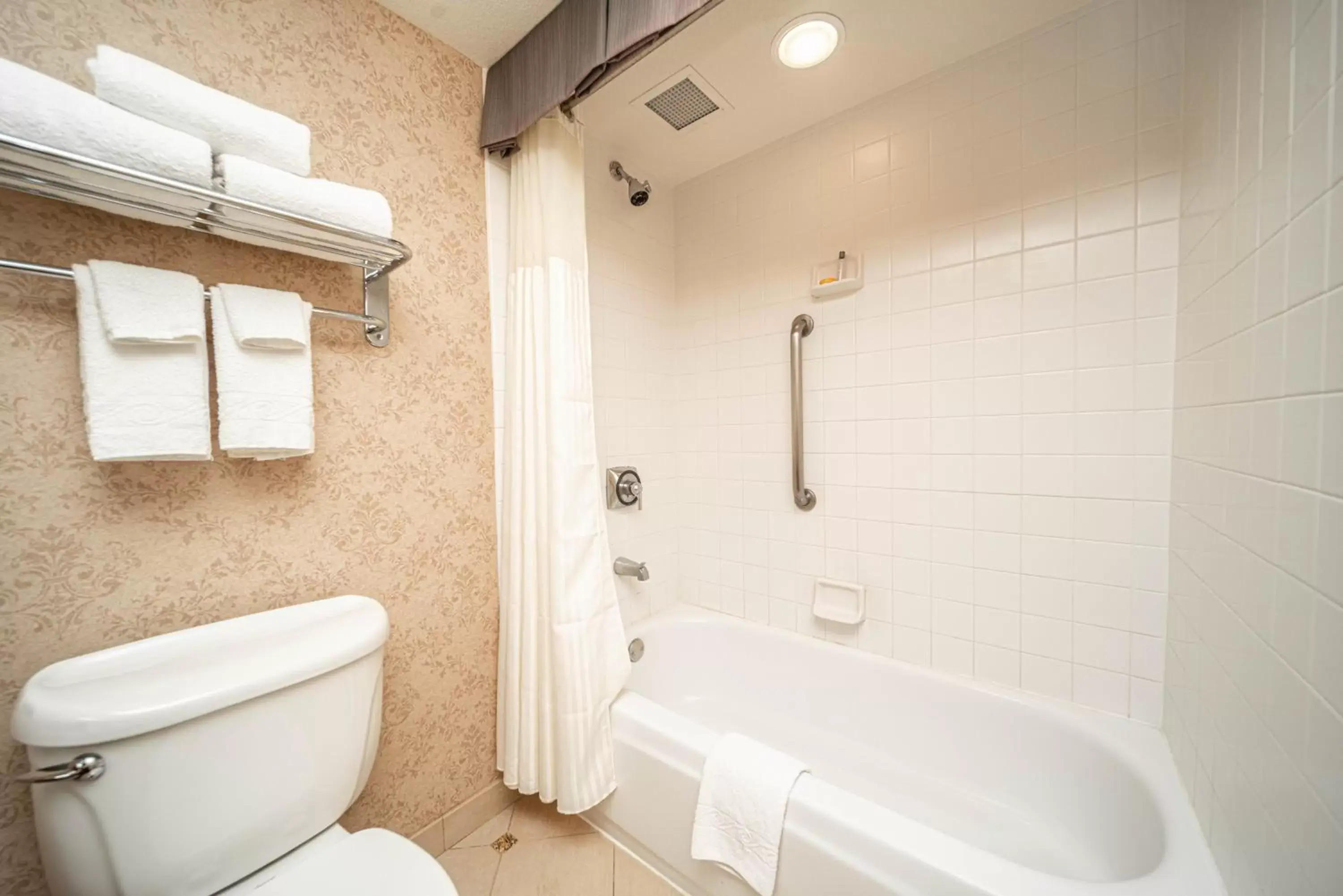 Bathroom in Reno Suites