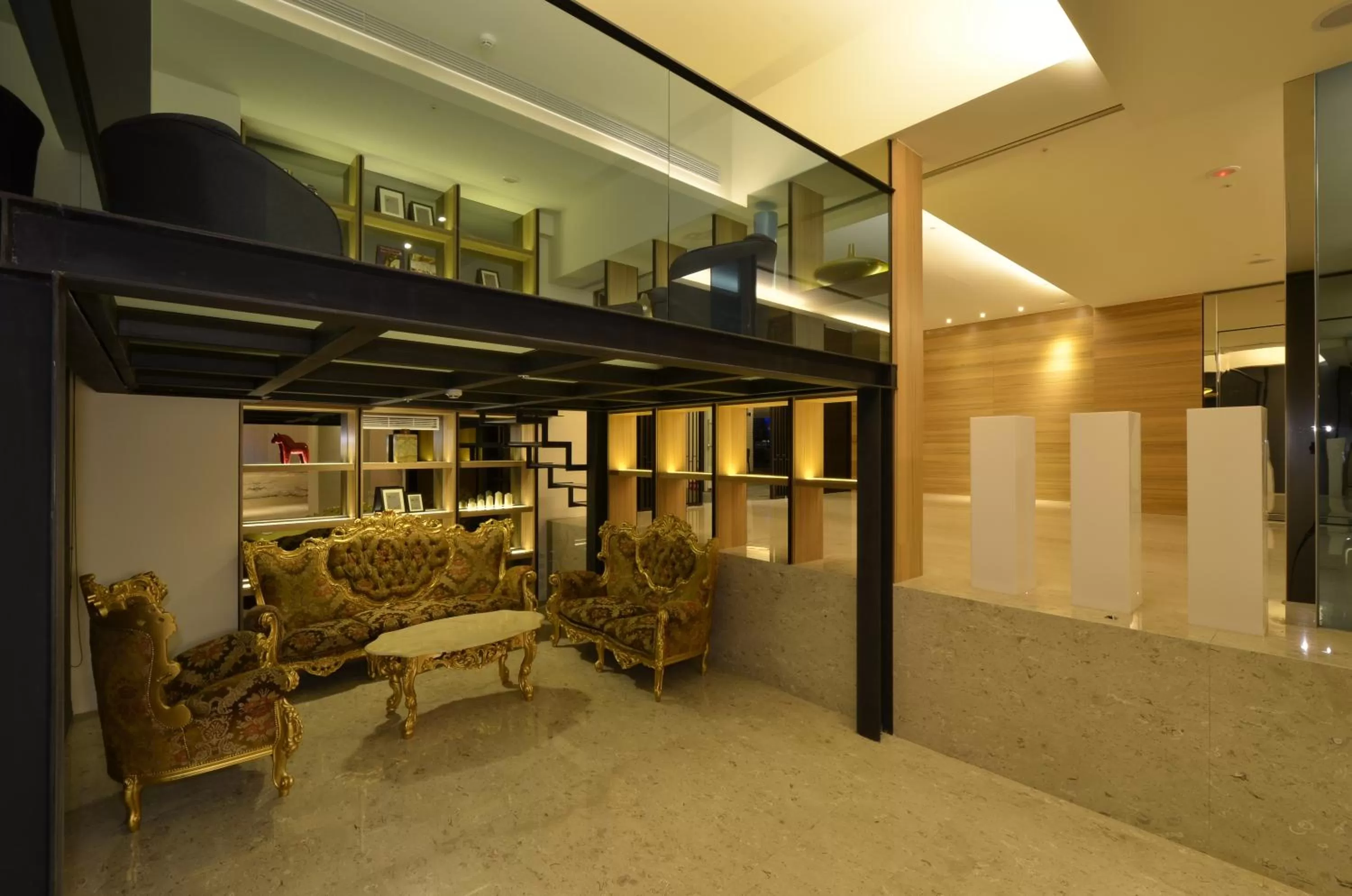 Lobby or reception in Amici hotel Six Star Hostel