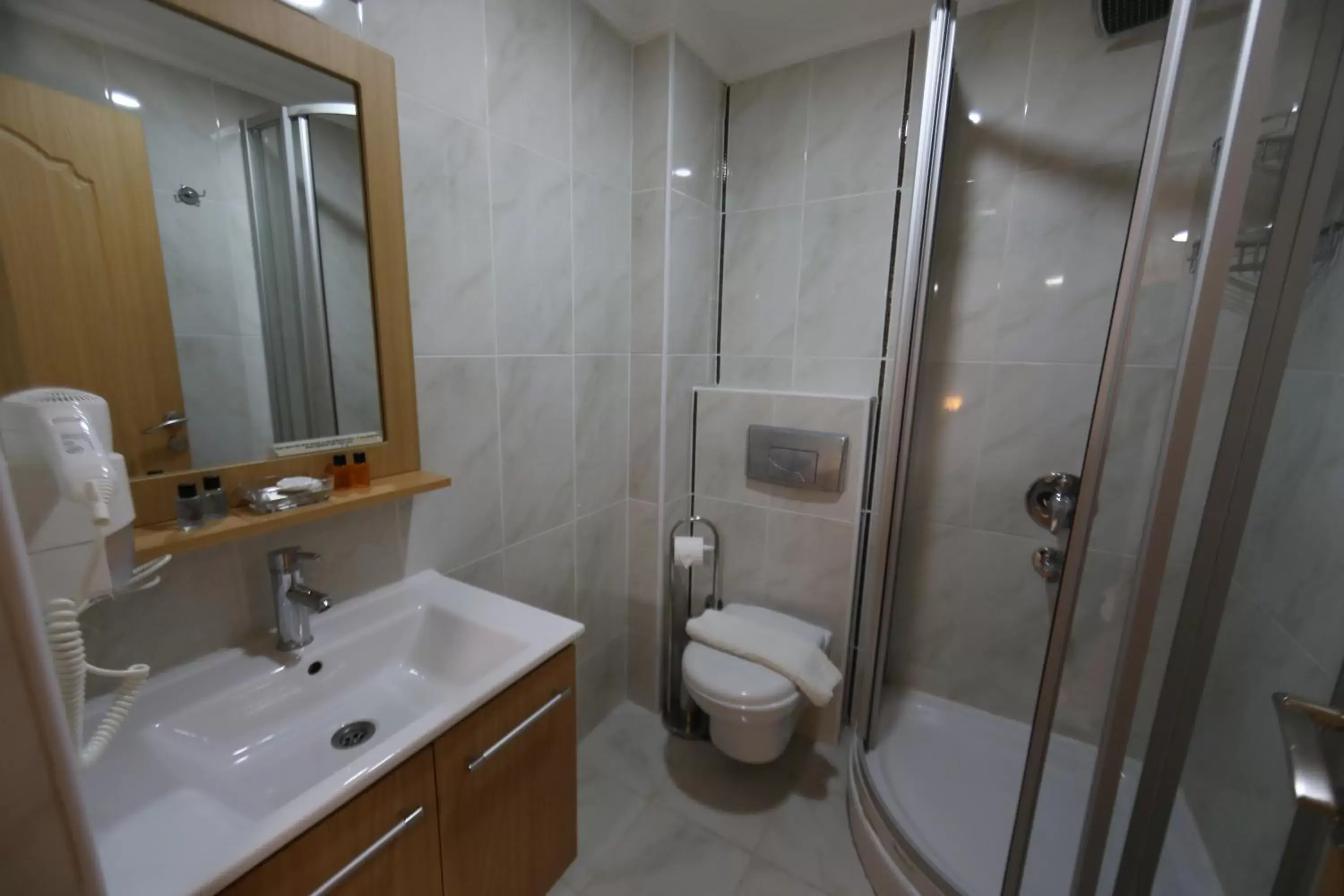Bathroom in Sultans Royal Hotel