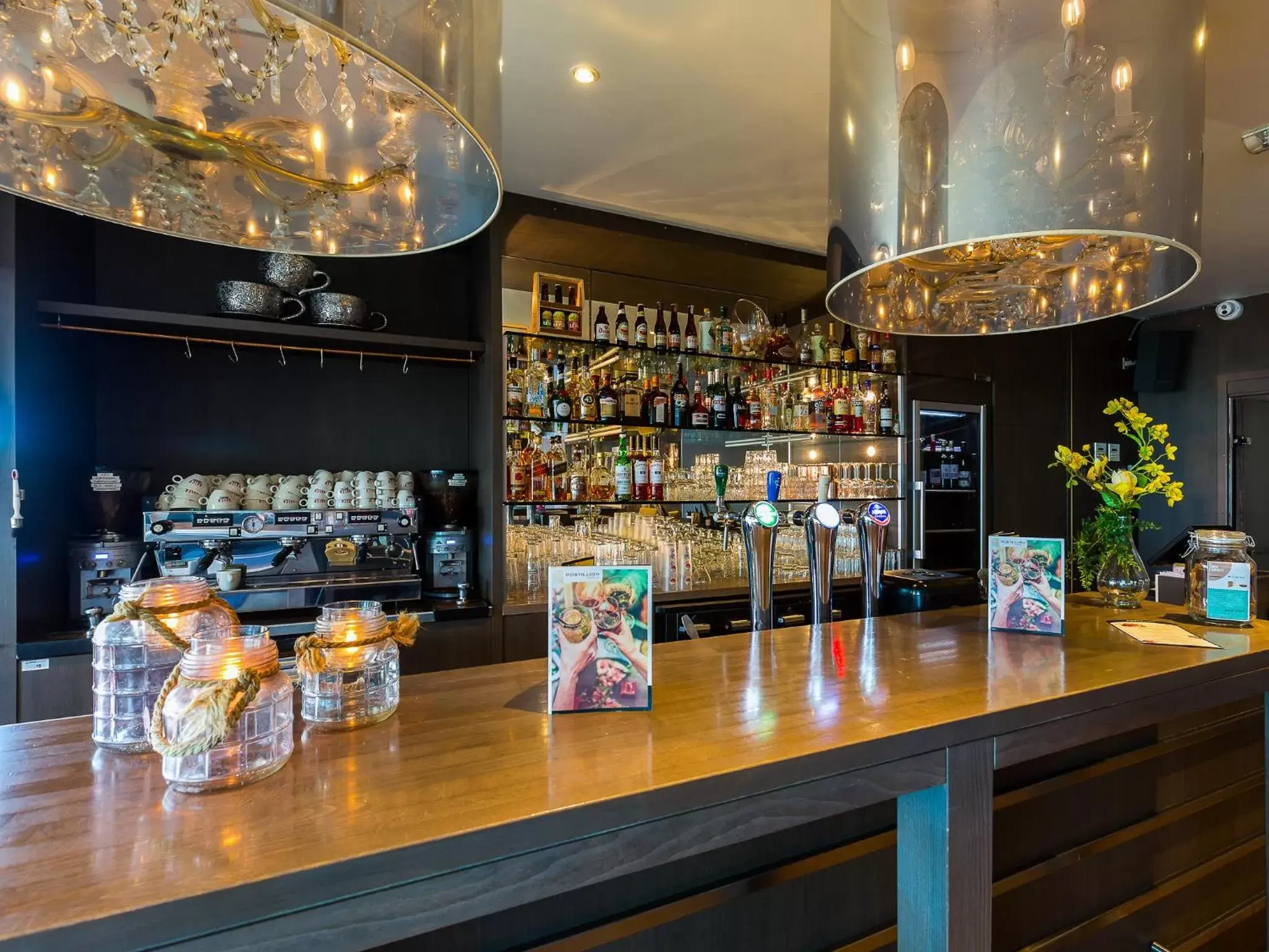 Lounge or bar in Postillion Amersfoort Veluwemeer