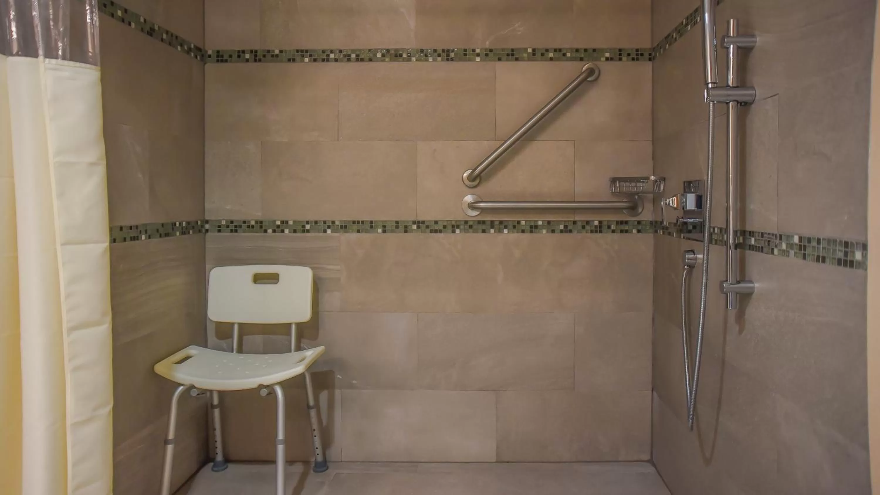 Photo of the whole room in Holiday Inn Express and Suites Celaya by IHG