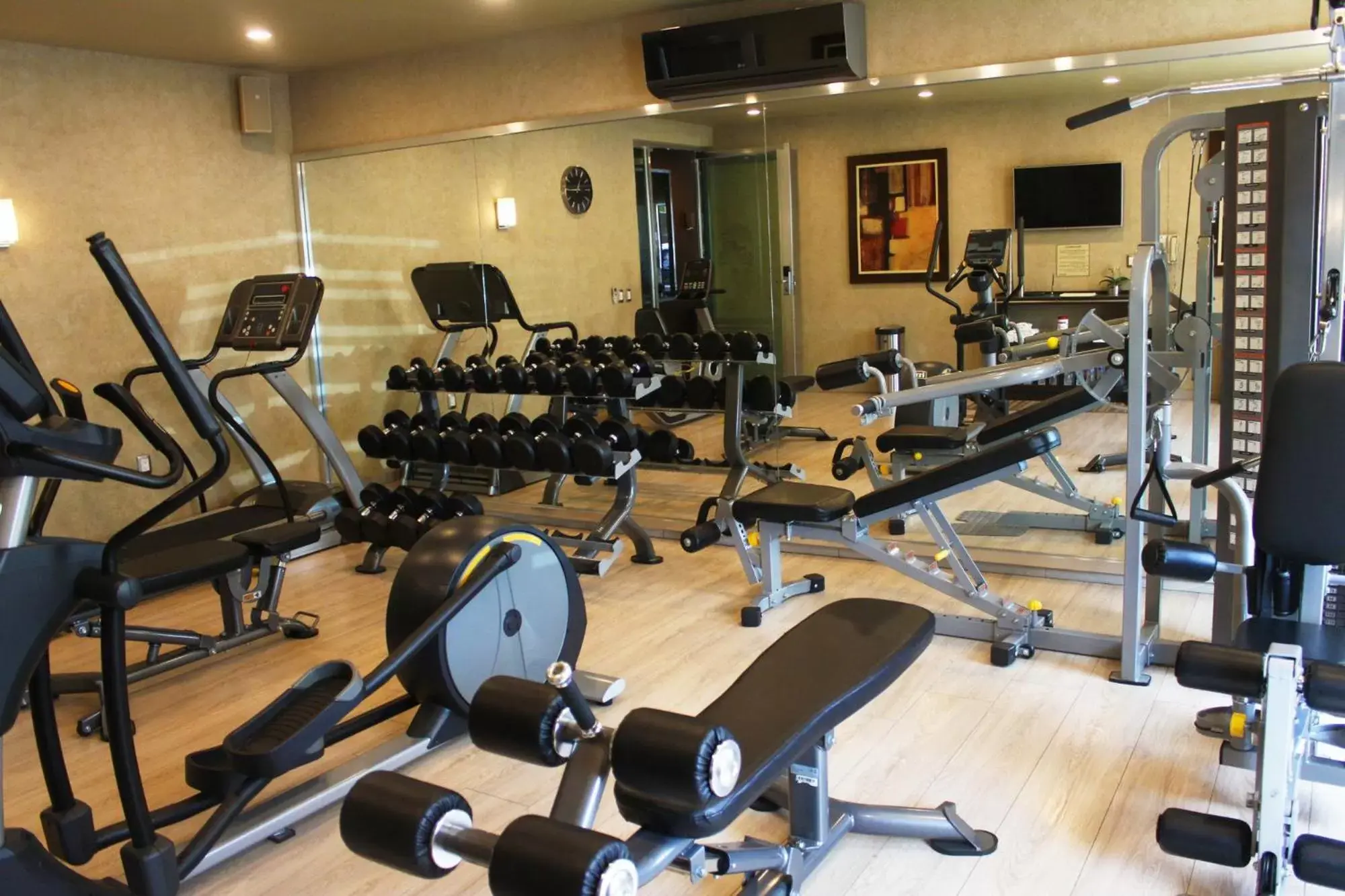 Fitness Center/Facilities in Layfer Express Inn, Córdoba, Ver