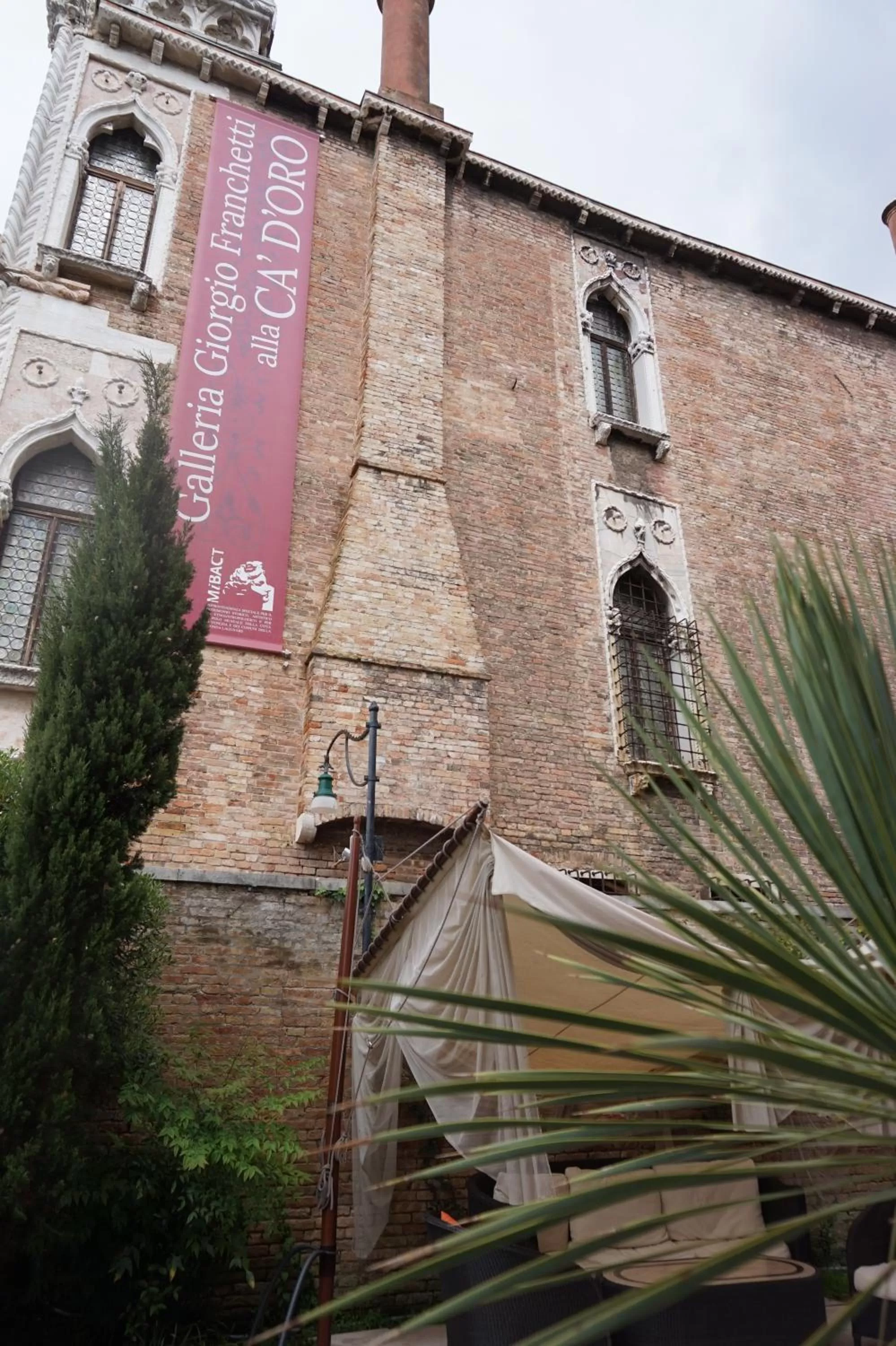 Property building in Pesaro Palace