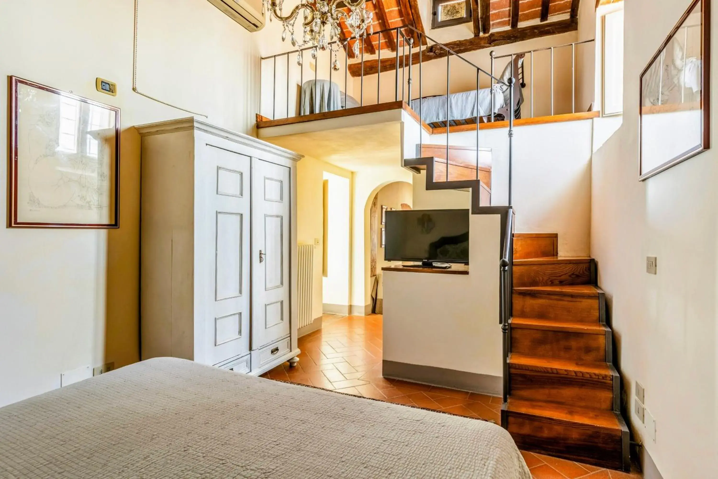 Bedroom, Kitchen/Kitchenette in Hotel San Michele