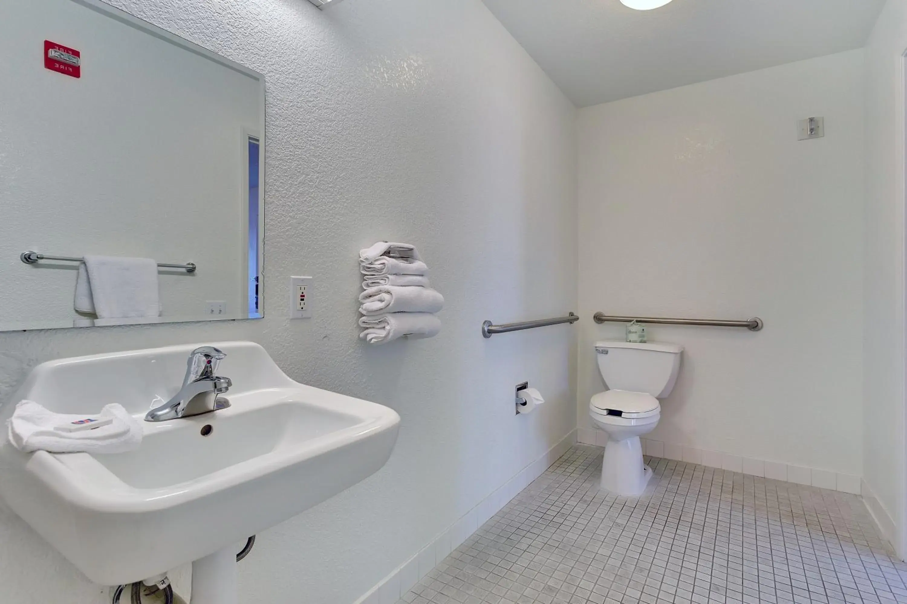 Bathroom in Motel 6-Rohnert Park, CA