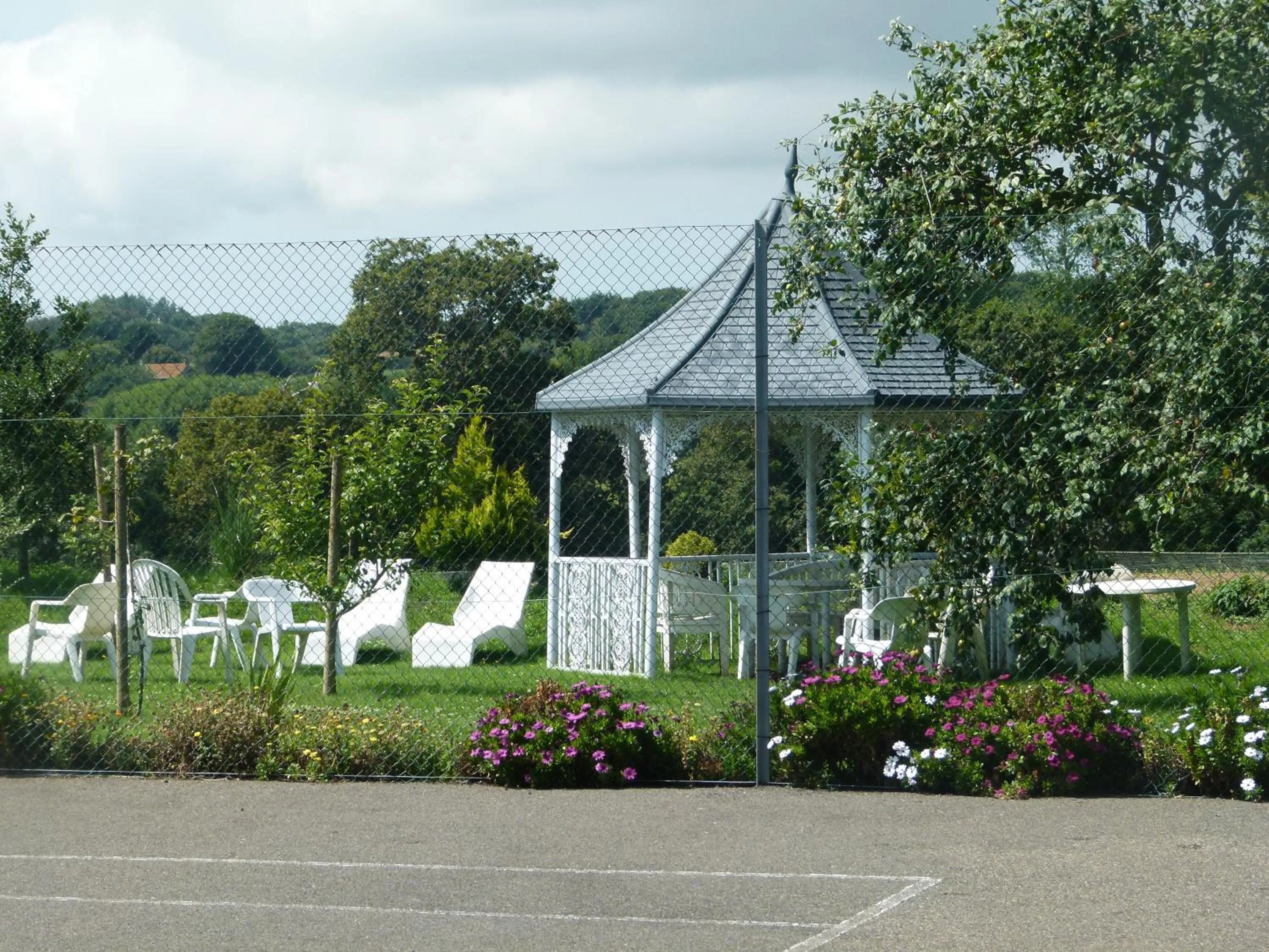 Garden in Beachcombers Hotel