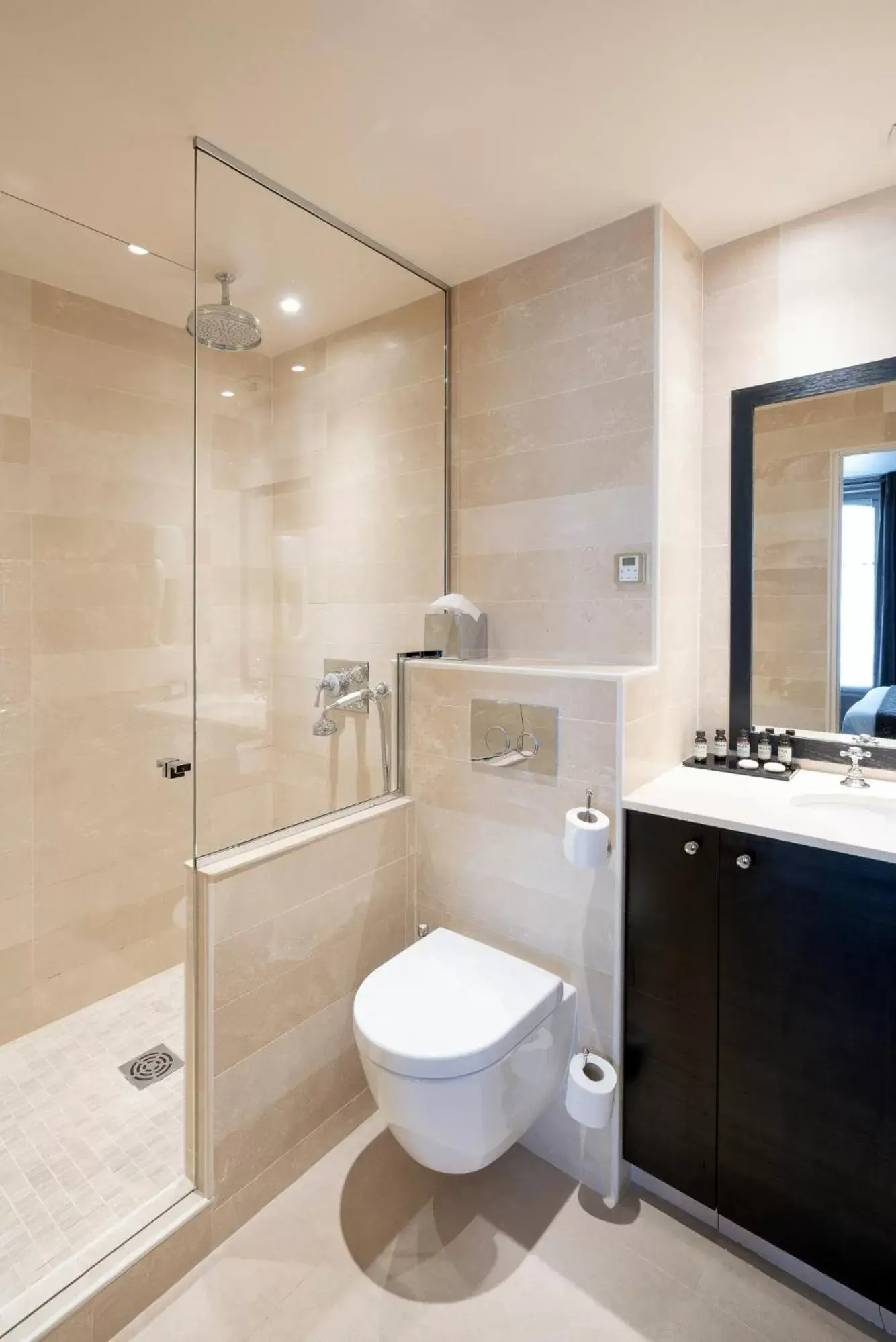 Shower, Bathroom in Hotel Saint-Louis Pigalle