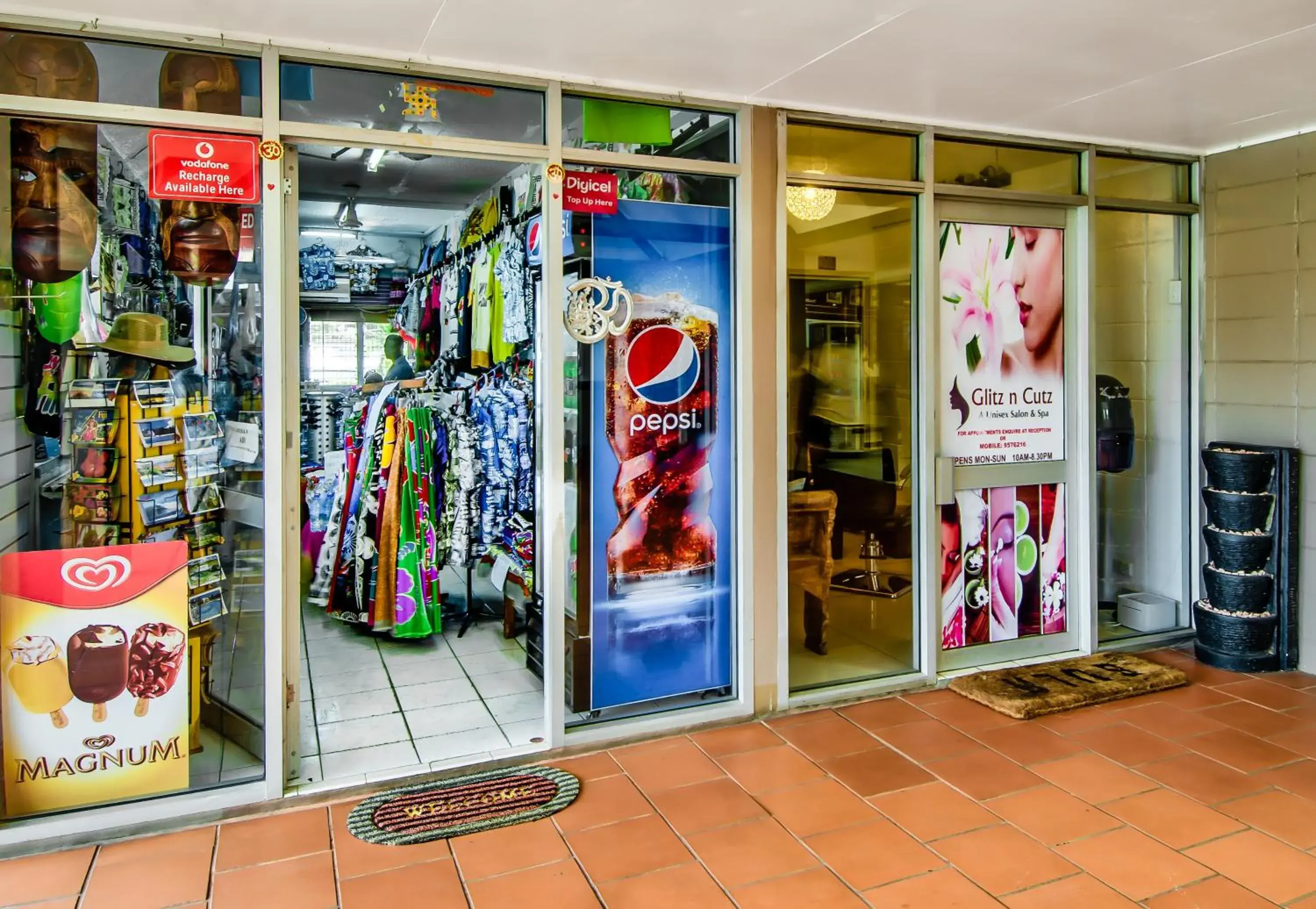 On-site shops, Supermarket/Shops in Tanoa Skylodge