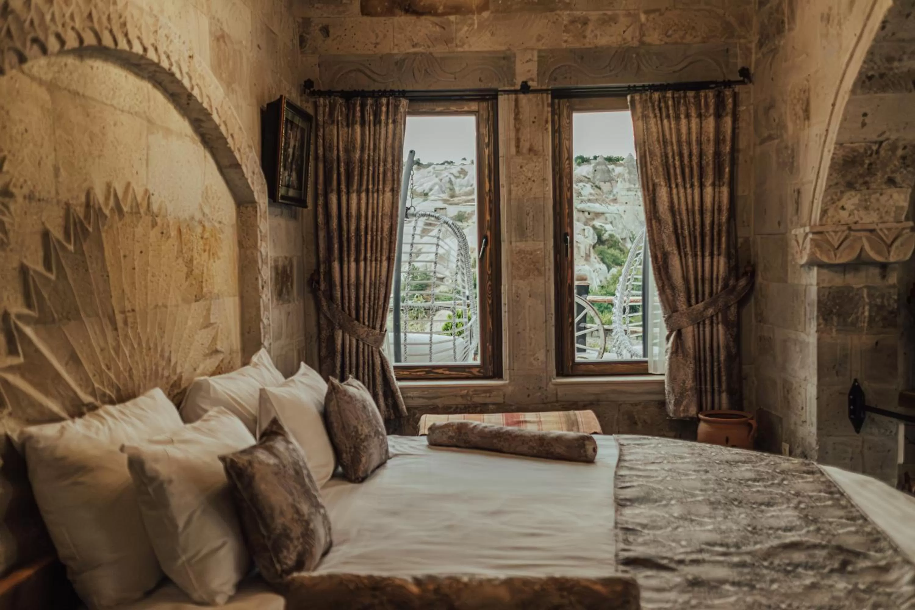 Natural landscape, Bed in Şah Saray Cave Suites Halal Hotel