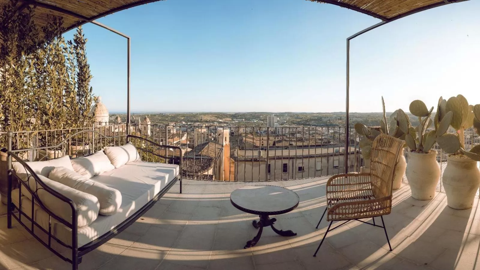 Aria Rooms and Terrace