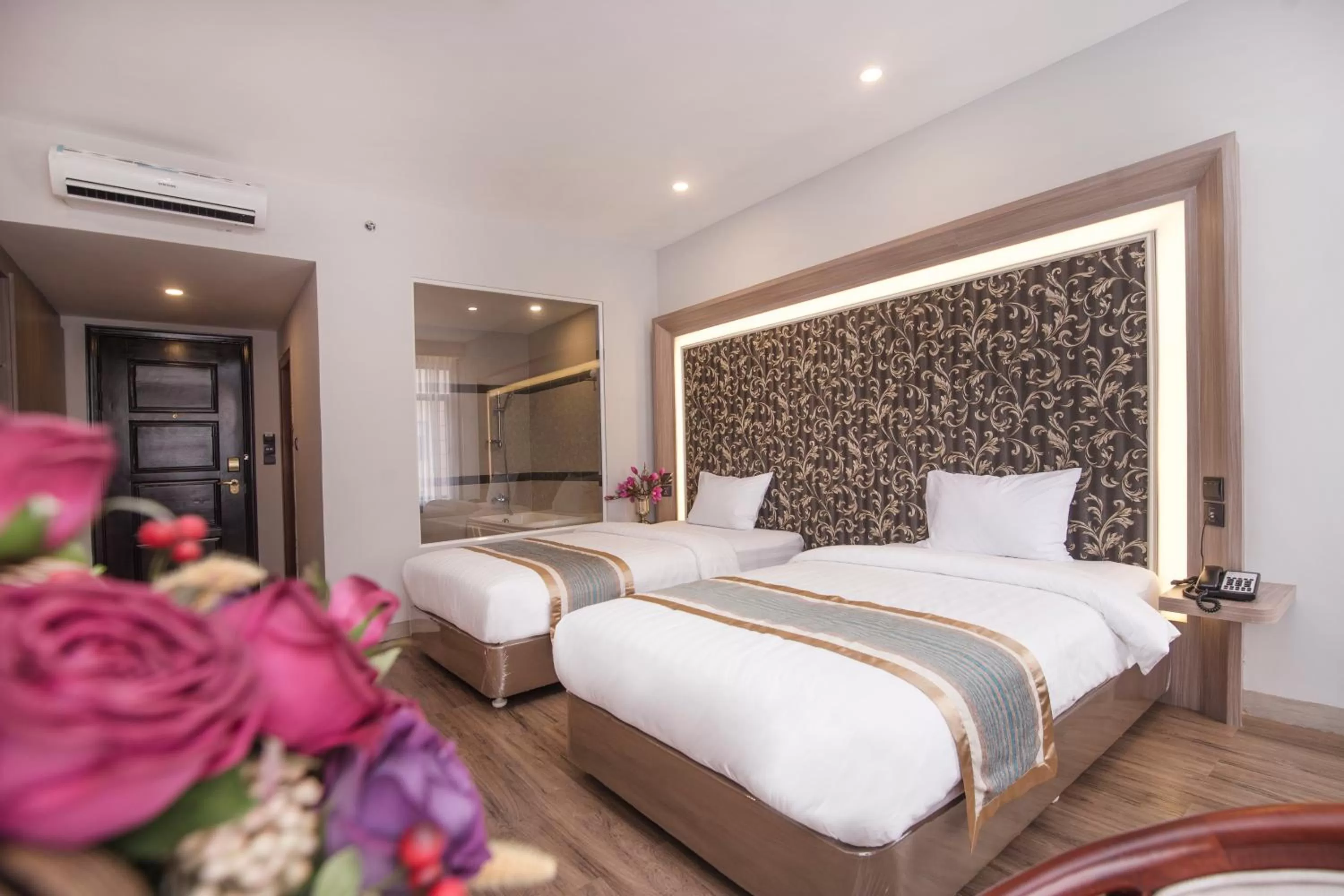 Bedroom, Bed in New York Hotel